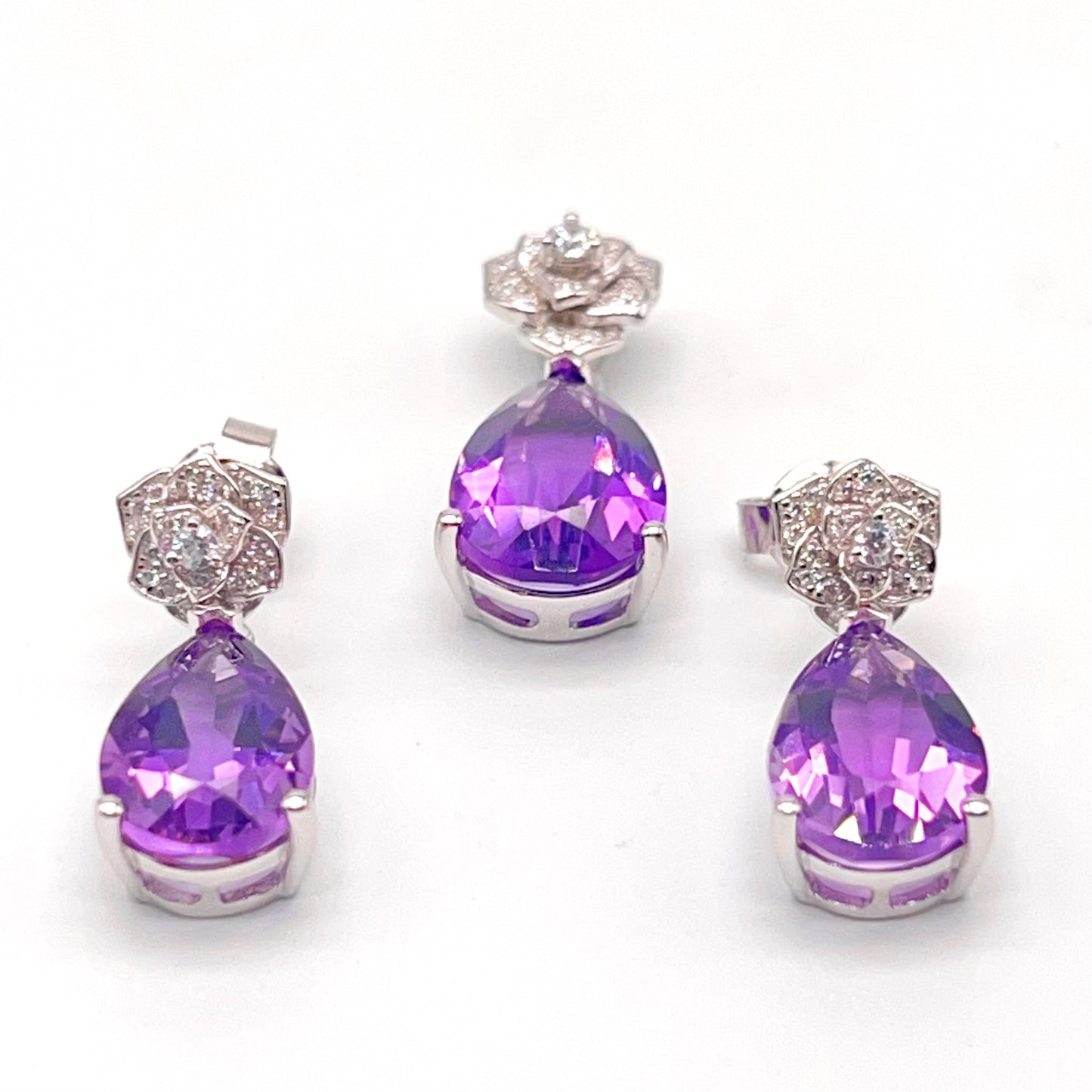 Contemporary Cocktail. Set of Amethyst in Silver 925. Camellia
