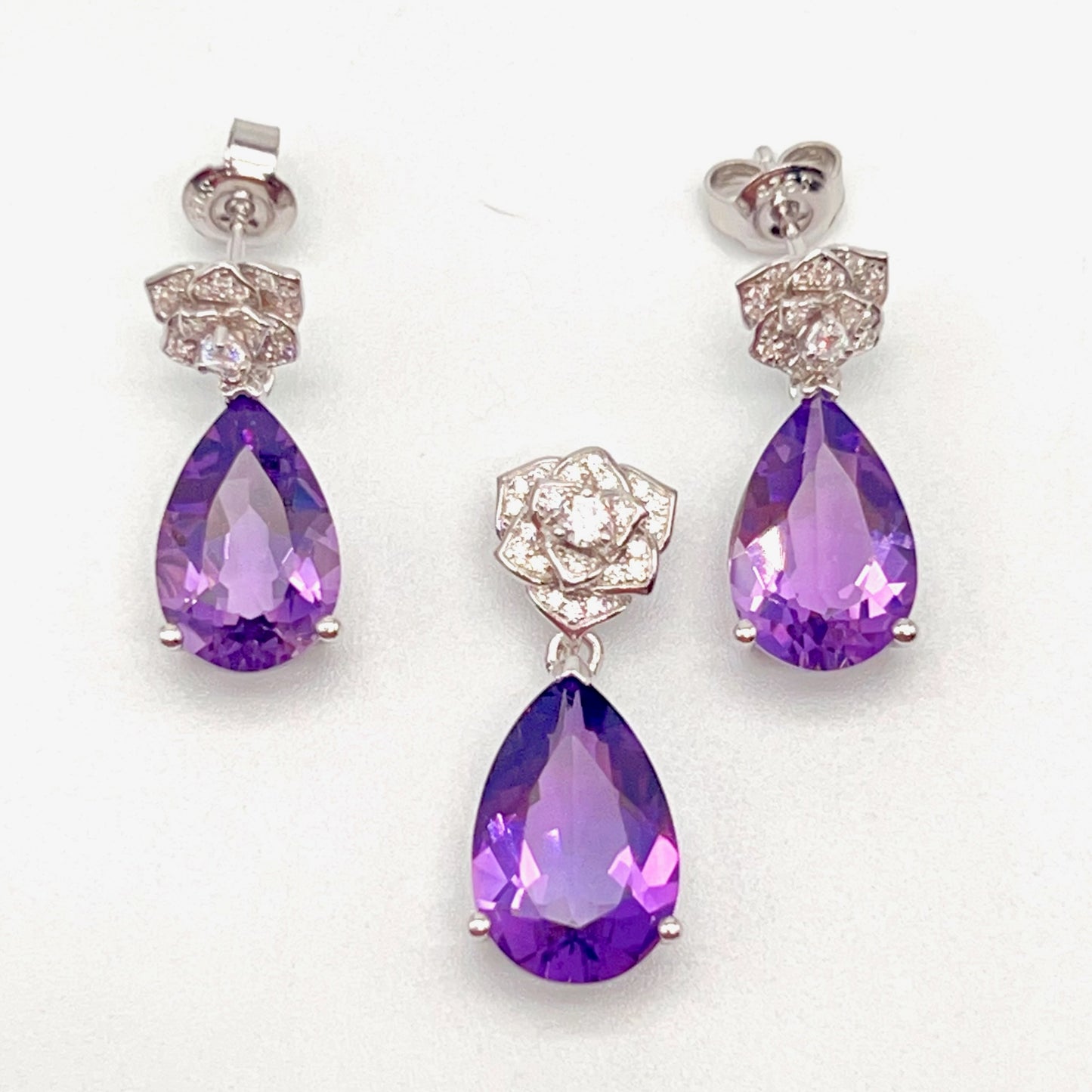 Contemporary Cocktail. Set of Amethyst in Silver 925. Camellia