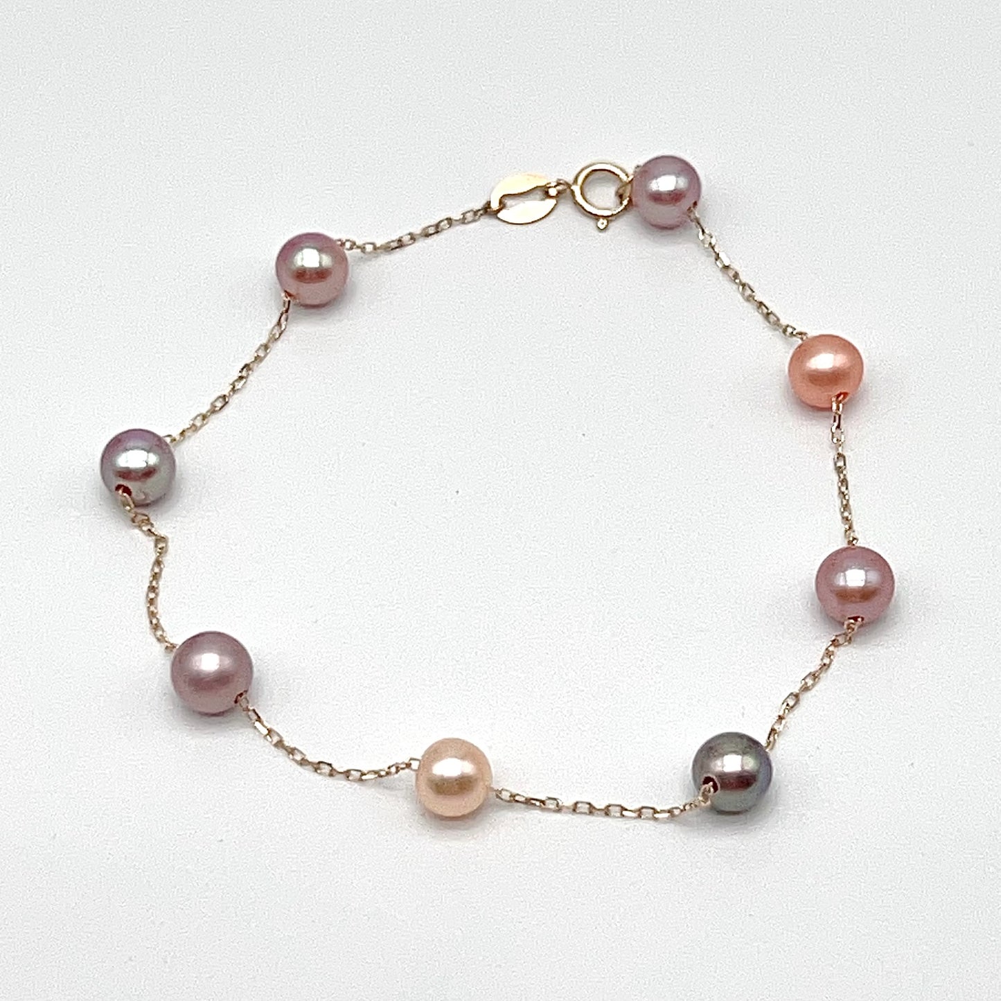 Star Light . Bracelet of Multi-Color Freshwater Pearl in Gold 18K. 5mm