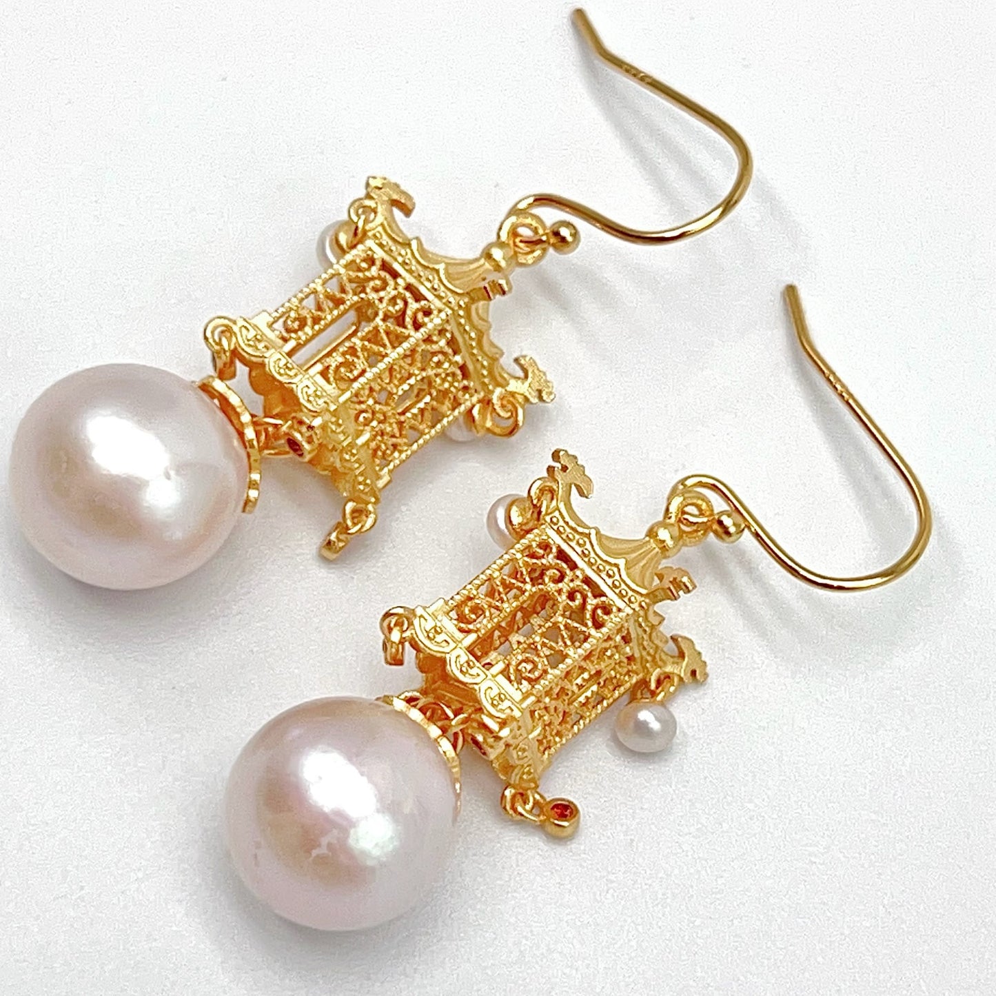Retro Wind. Earring of Edison Pearl in Silver 925. Ancient Oriental Temple Three-Dimensional