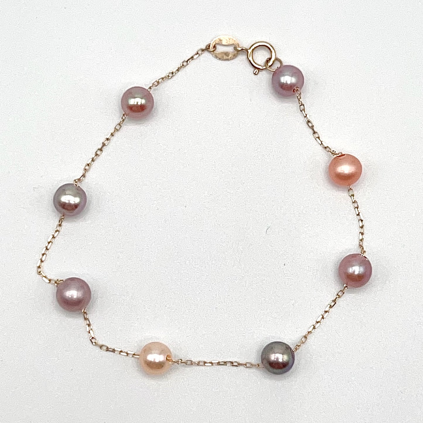 Star Light . Bracelet of Multi-Color Freshwater Pearl in Gold 18K. 5mm