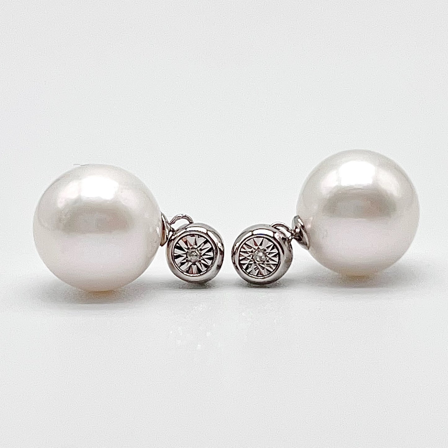 Classic. Edison Pearl Earring Stud With Diamond . Bubble Pop
