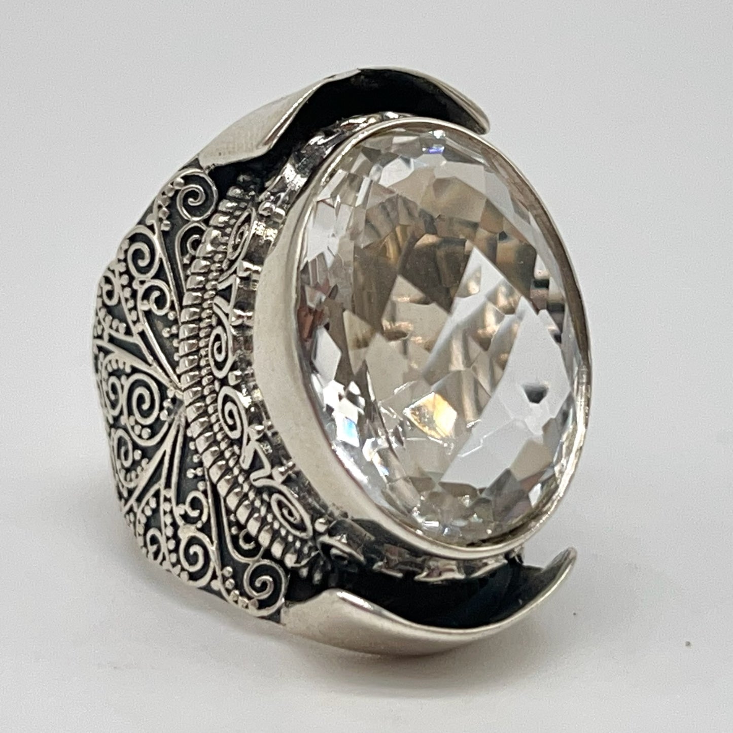 Retro Wind . Quartz Ring in Silver 925. Oval
