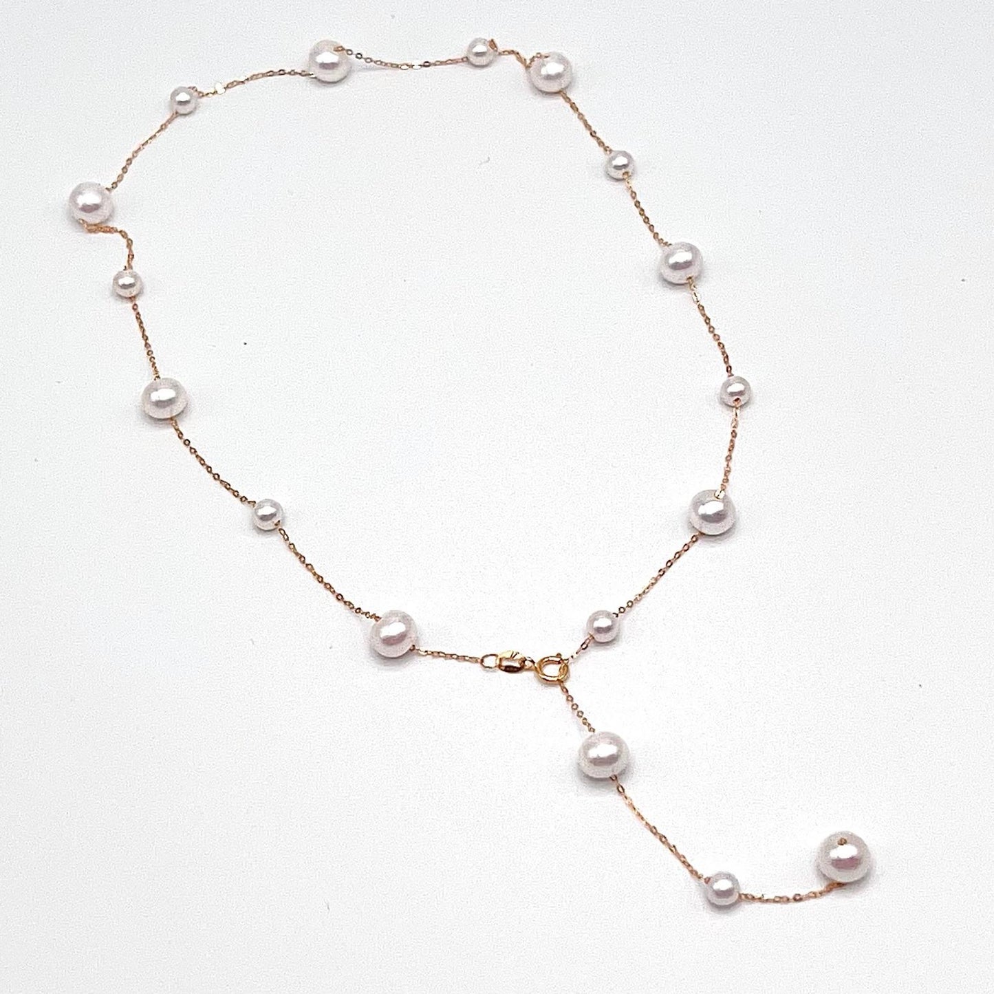 Starlight. 4-7mmWhite Pearl Necklace in 18K Gold
