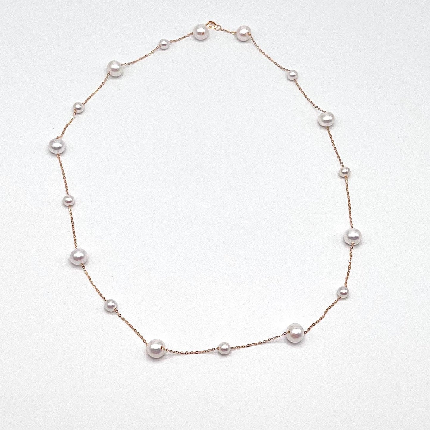 Starlight. 4-7mmWhite Pearl Necklace in 18K Gold