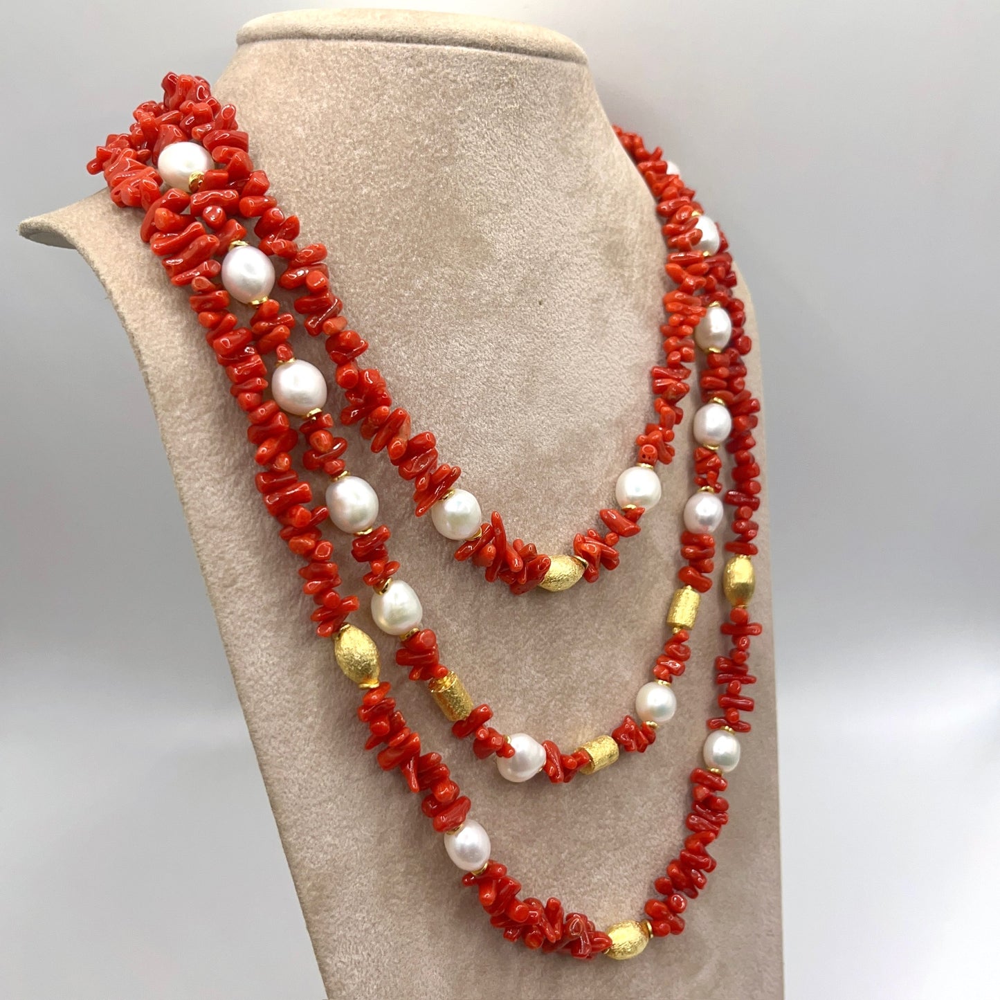 Italian Artisan Collection . Coral & Pearl 3 Layer Necklace in Silver 925 . Olive & Pillar