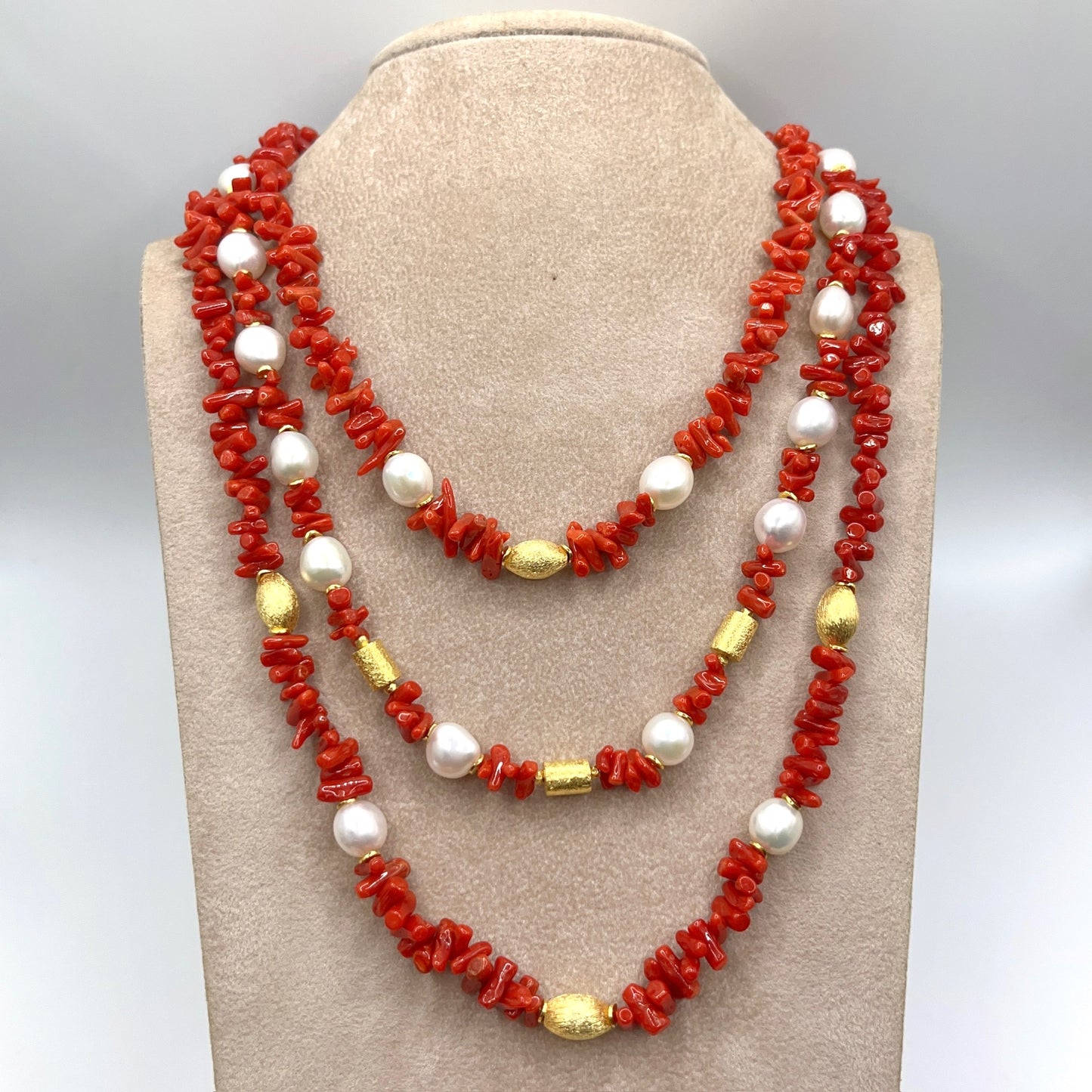 Italian Artisan Collection . Coral & Pearl 3 Layer Necklace in Silver 925 . Olive & Pillar