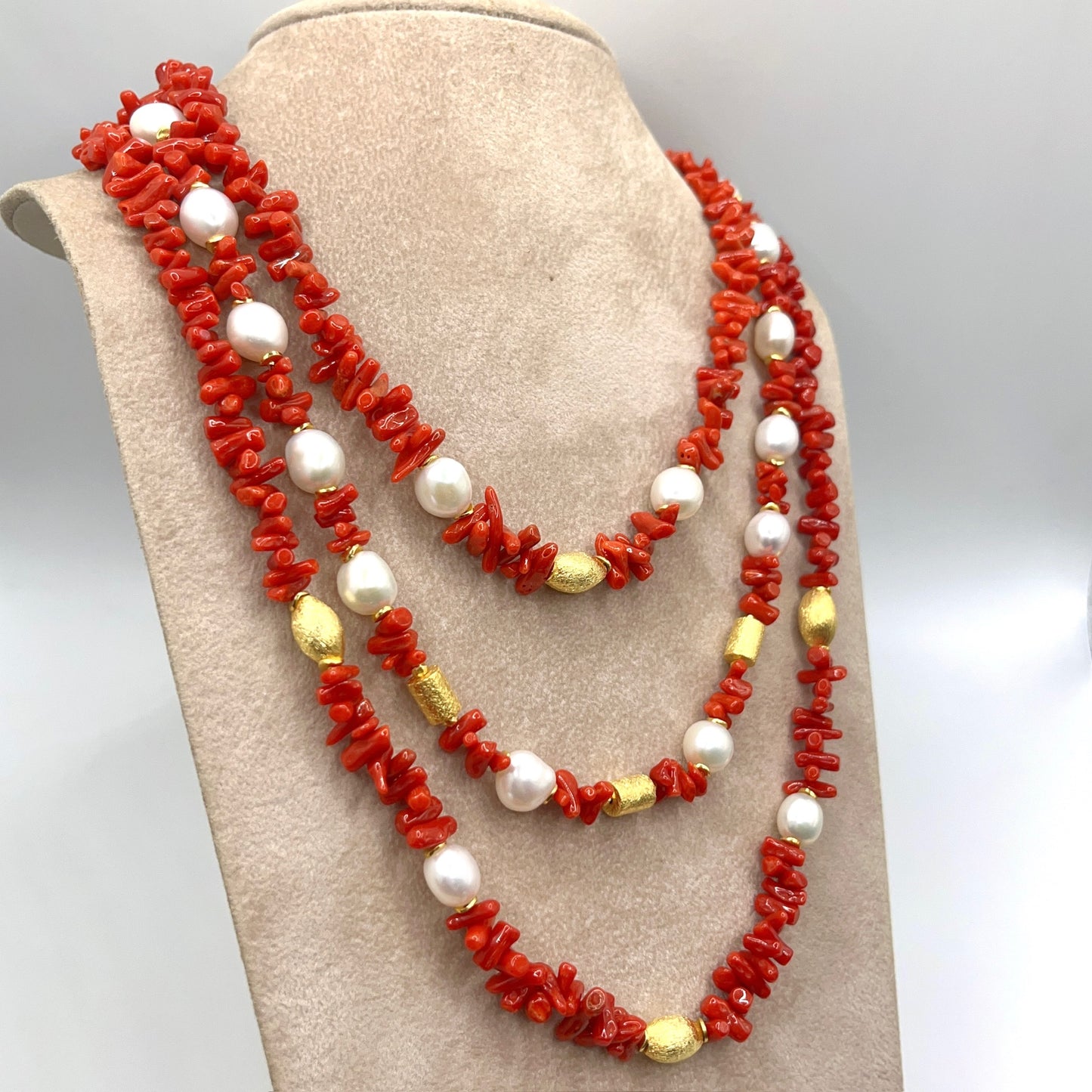 Italian Artisan Collection . Coral & Pearl 3 Layer Necklace in Silver 925 . Olive & Pillar