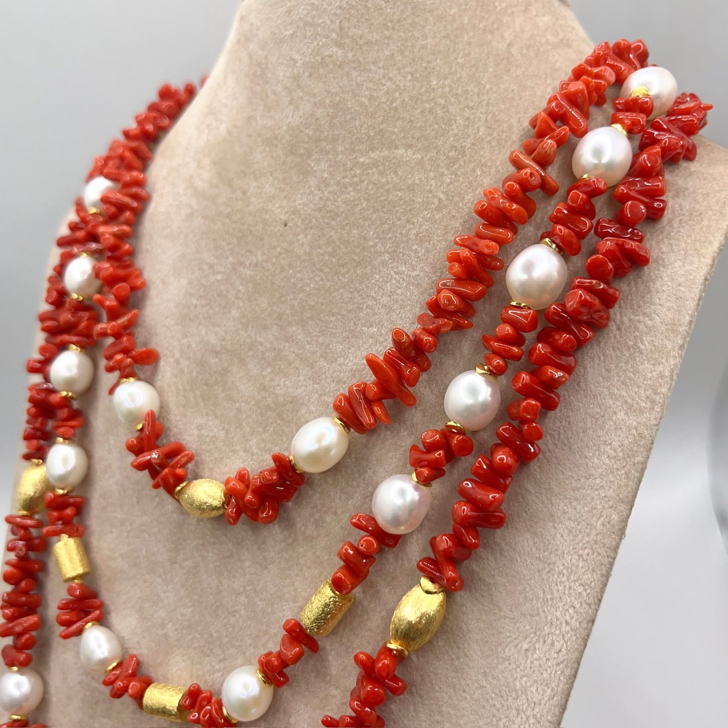 Italian Artisan Collection . Coral & Pearl 3 Layer Necklace in Silver 925 . Olive & Pillar