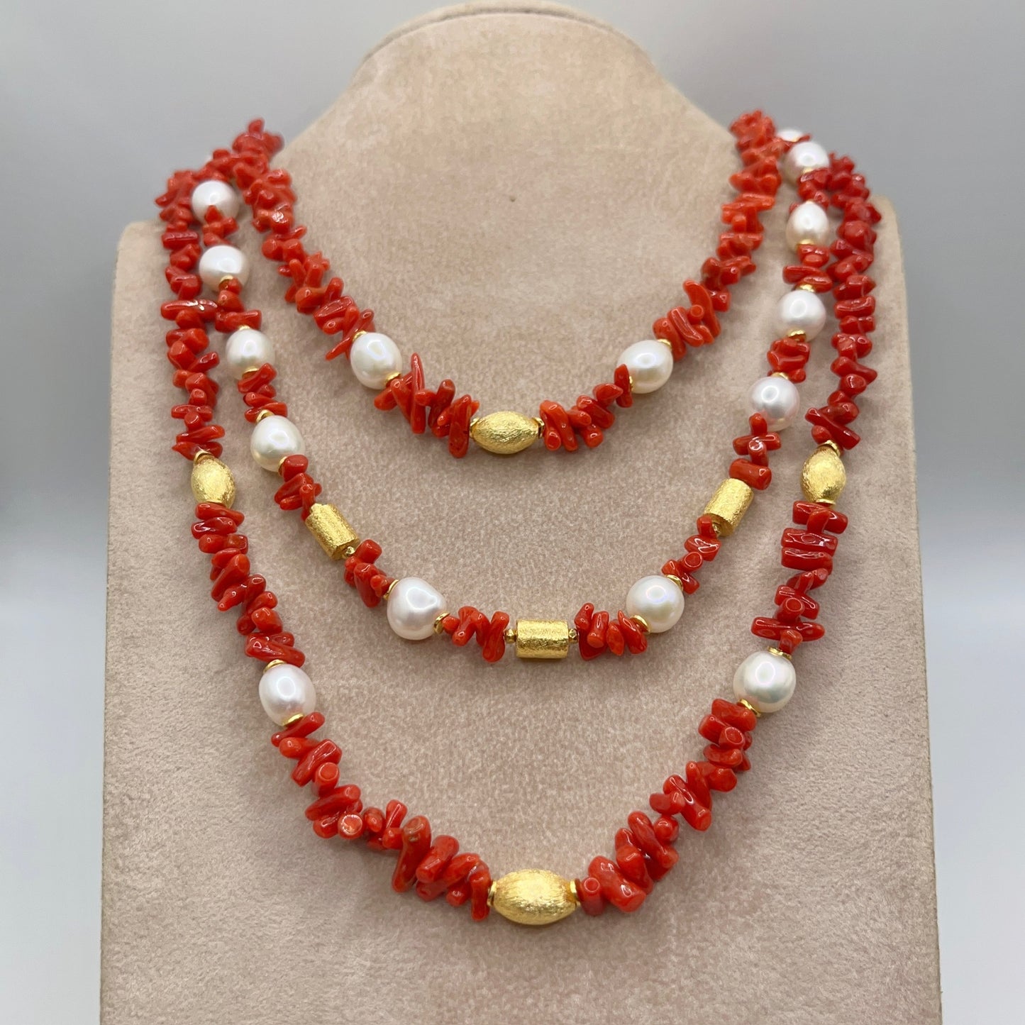 Italian Artisan Collection . Coral & Pearl 3 Layer Necklace in Silver 925 . Olive & Pillar