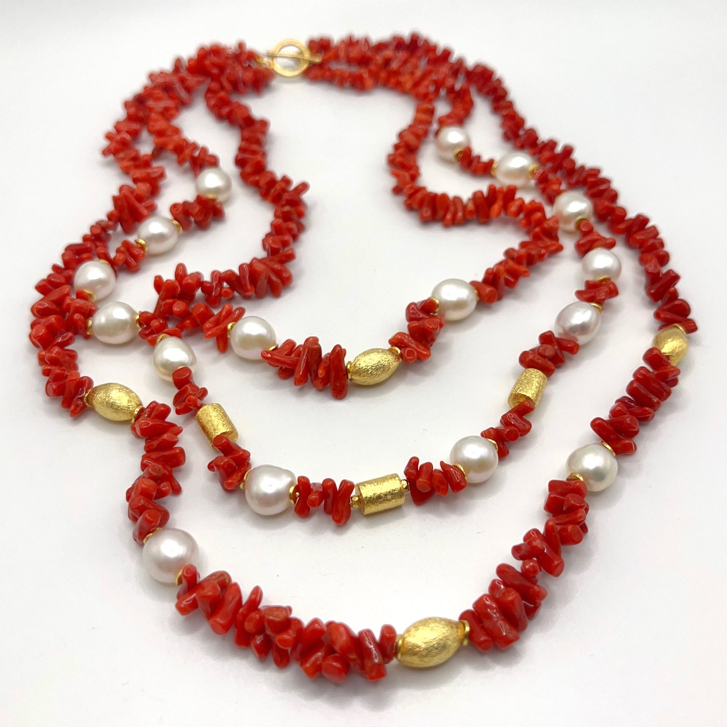 Italian Artisan Collection . Coral & Pearl 3 Layer Necklace in Silver 925 . Olive & Pillar
