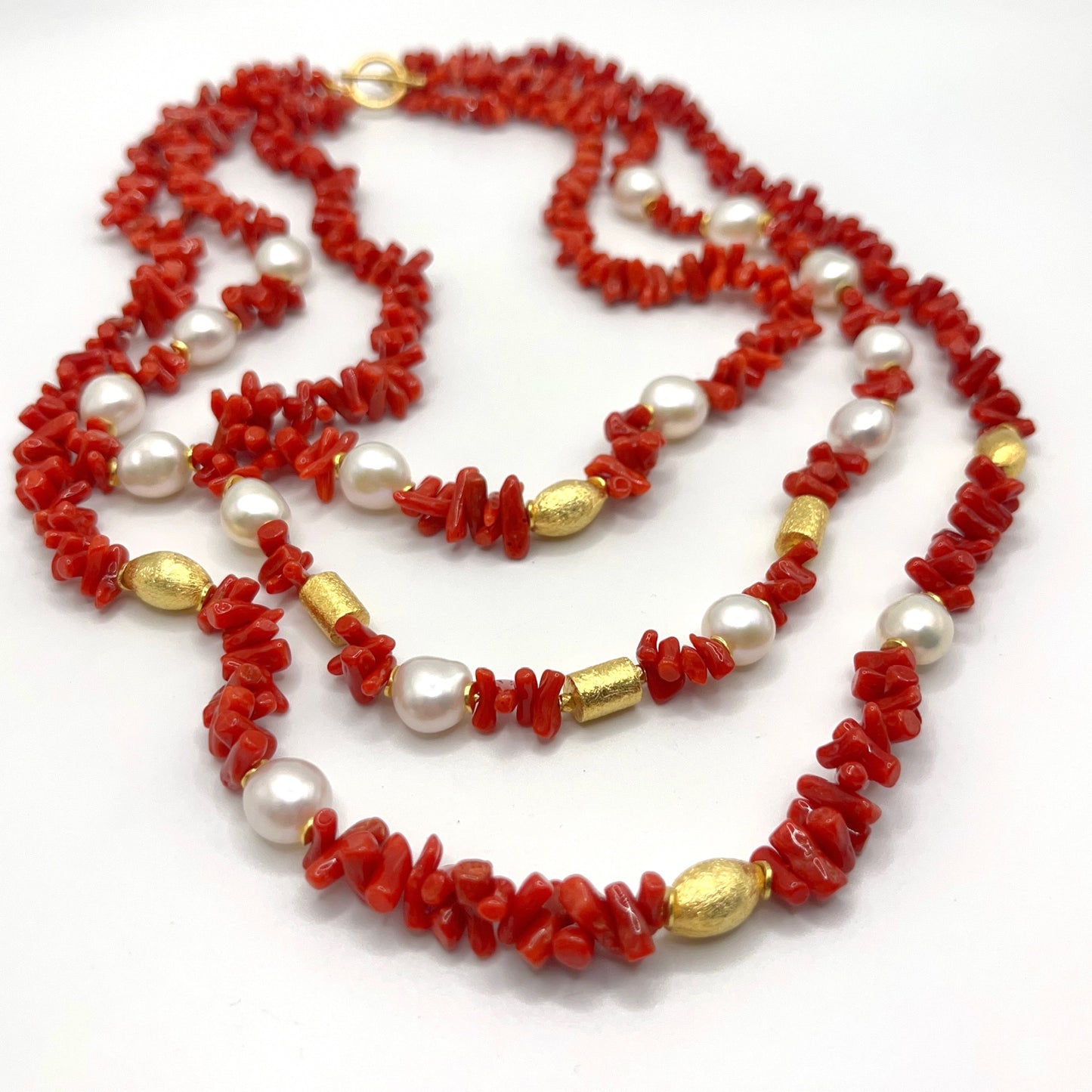 Italian Artisan Collection . Coral & Pearl 3 Layer Necklace in Silver 925 . Olive & Pillar