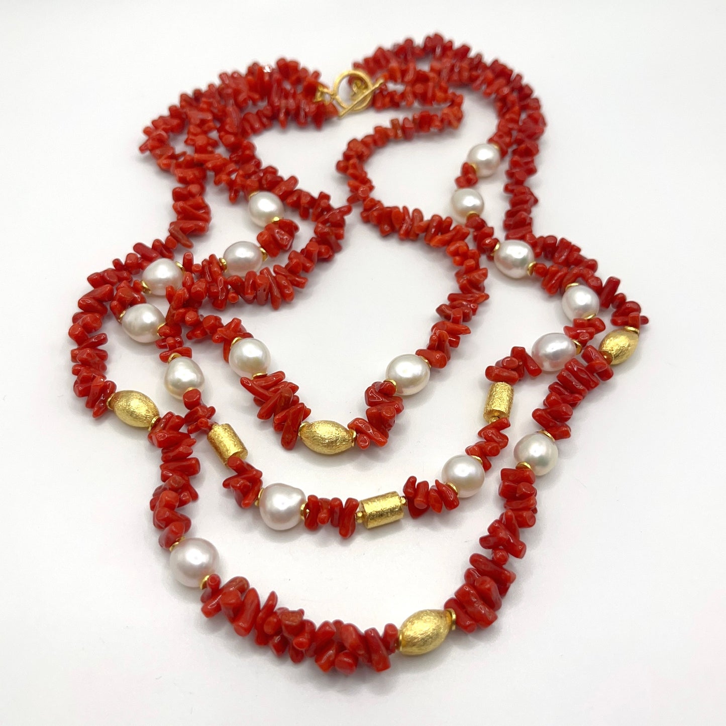 Italian Artisan Collection . Coral & Pearl 3 Layer Necklace in Silver 925 . Olive & Pillar