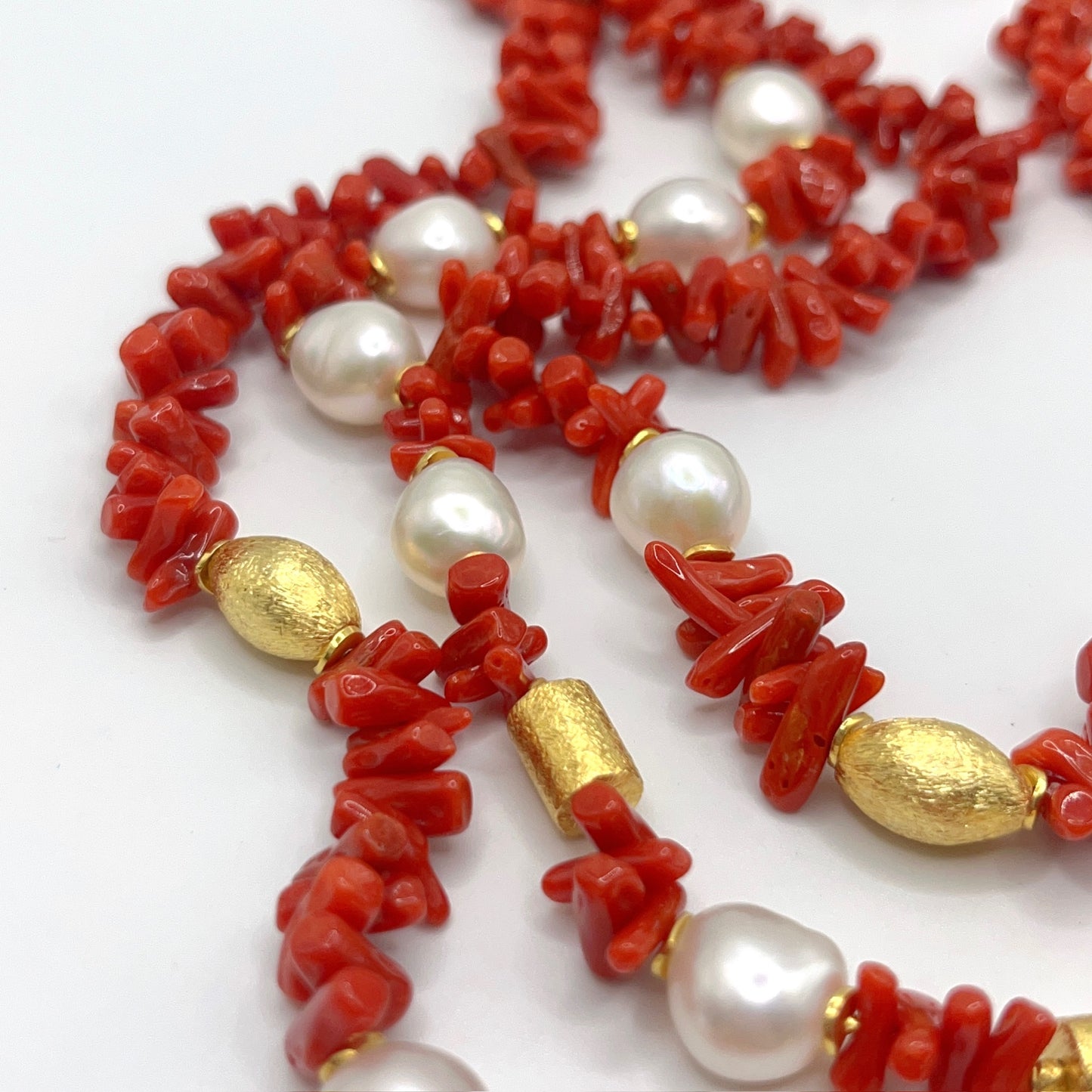 Italian Artisan Collection . Coral & Pearl 3 Layer Necklace in Silver 925 . Olive & Pillar
