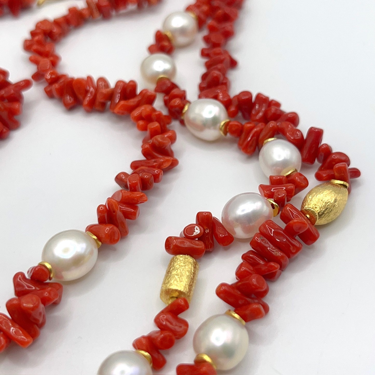 Italian Artisan Collection . Coral & Pearl 3 Layer Necklace in Silver 925 . Olive & Pillar