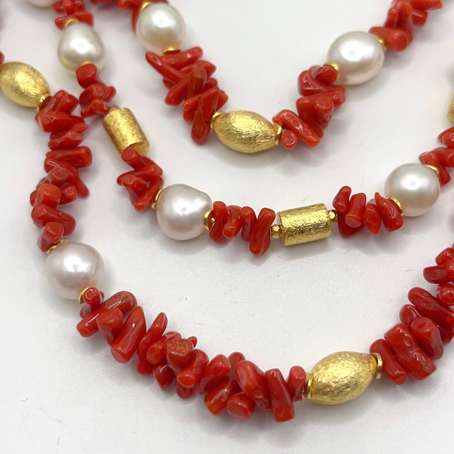 Italian Artisan Collection . Coral & Pearl 3 Layer Necklace in Silver 925 . Olive & Pillar