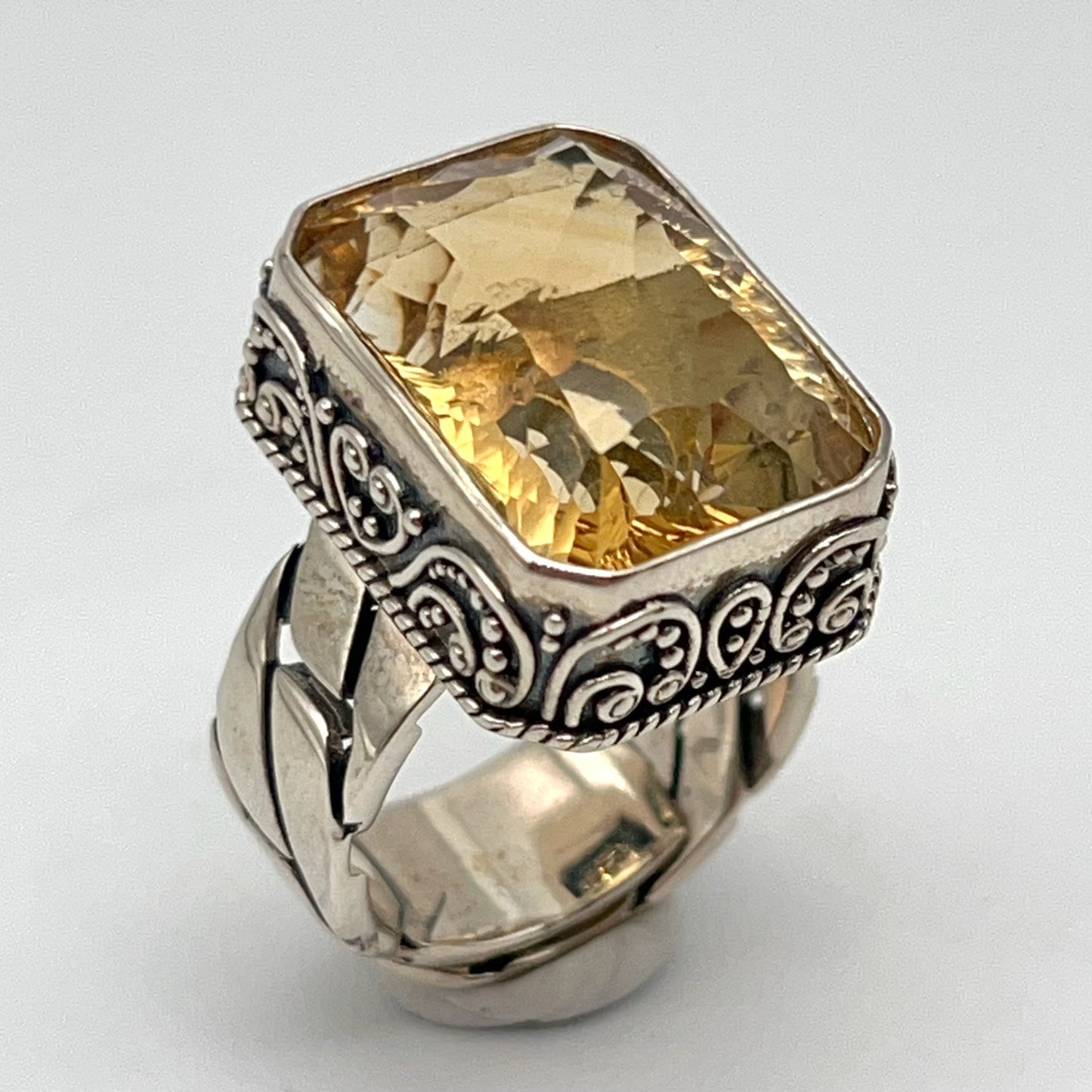 Retro Wind . Ring of Citrine in Silver 925. Rectangle . Decorative Texture