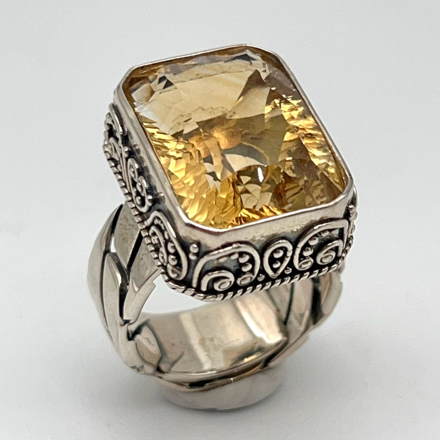 Retro Wind . Ring of Citrine in Silver 925. Rectangle . Decorative Texture