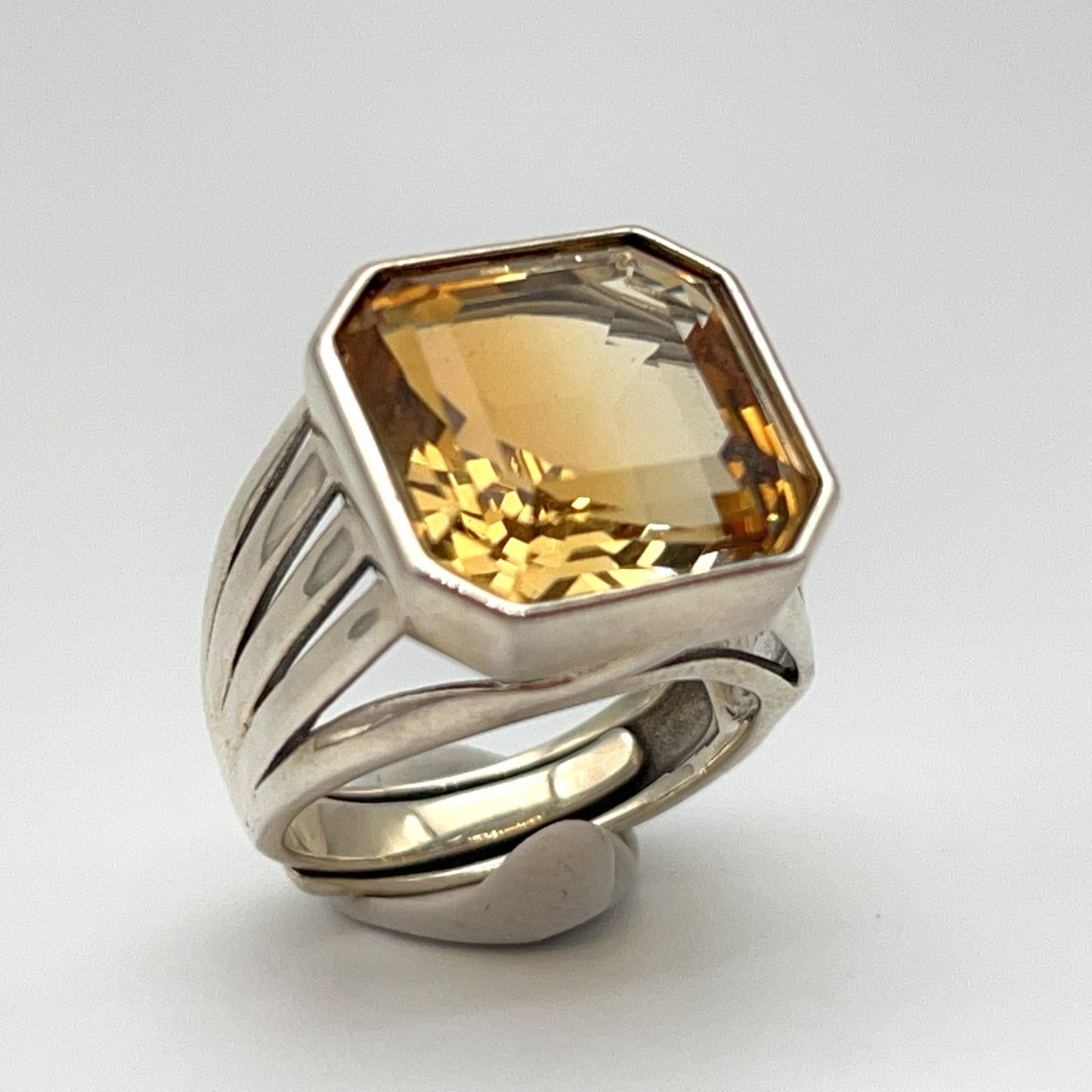 Retro Wind. Ring of Citrine in Silver 925. Octagon