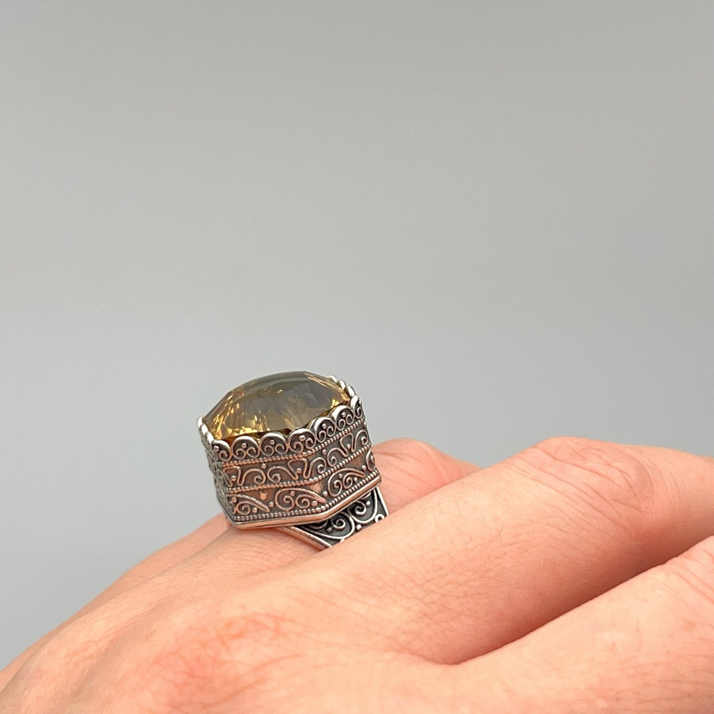 Retro Wind. Ring of Citrine in Silver 925. Hexagon