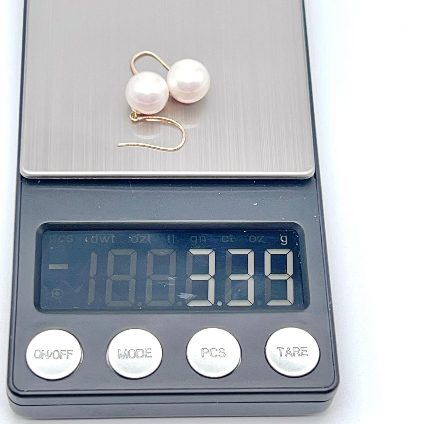 Classic.Edison Pearl Earring Dangle in Gold 18K