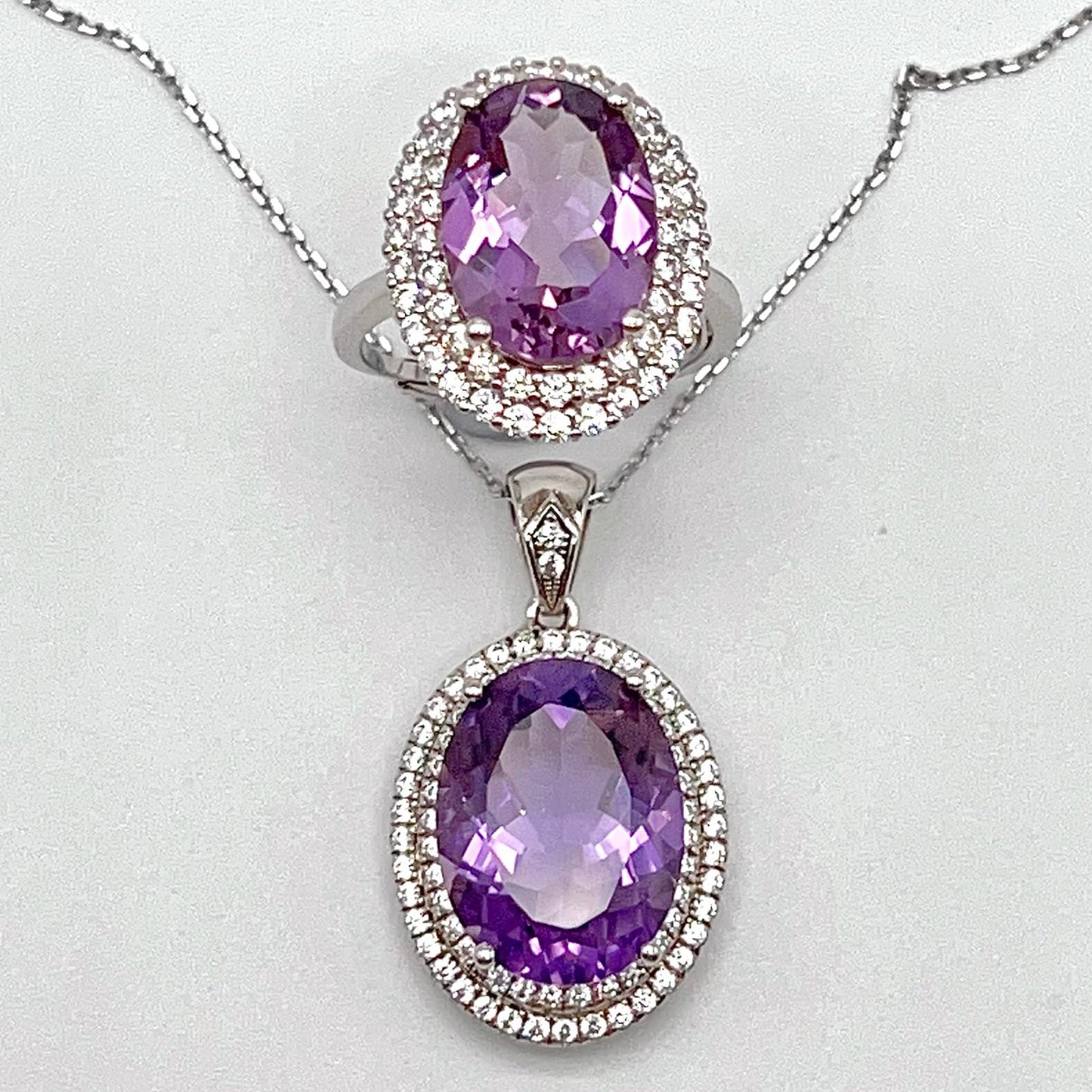 Contemporary Cocktail . Amethyst Necklace & Ring in Silver 925. Oval