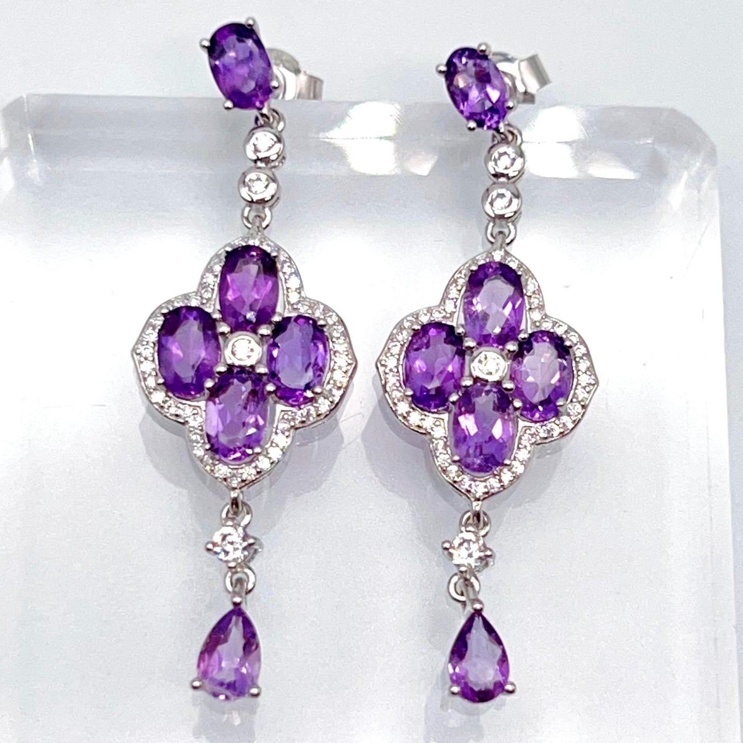Contemporary Cocktail. Earring in Silver 925 with Amethyst. Clover & Drop