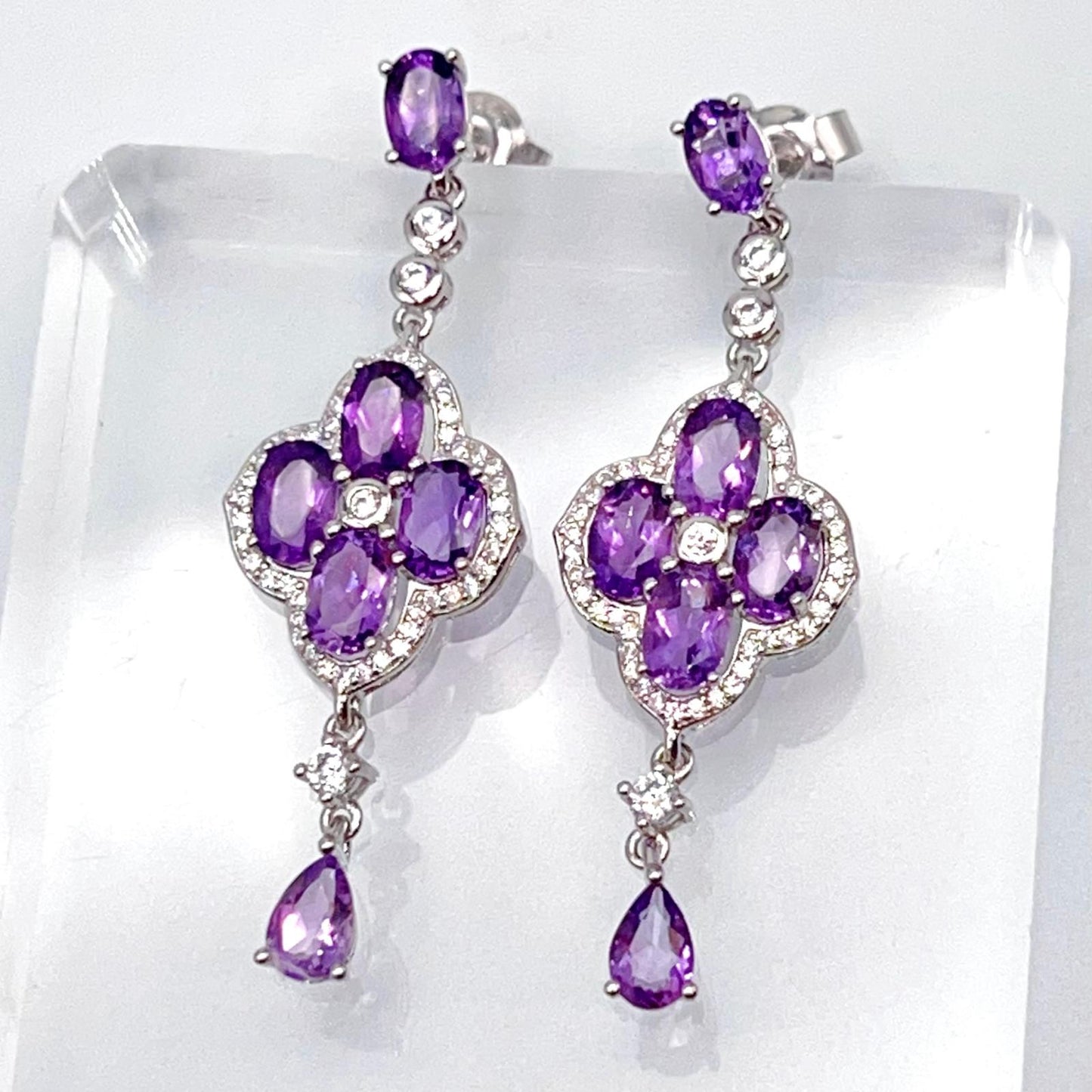 Contemporary Cocktail. Earring in Silver 925 with Amethyst. Clover & Drop