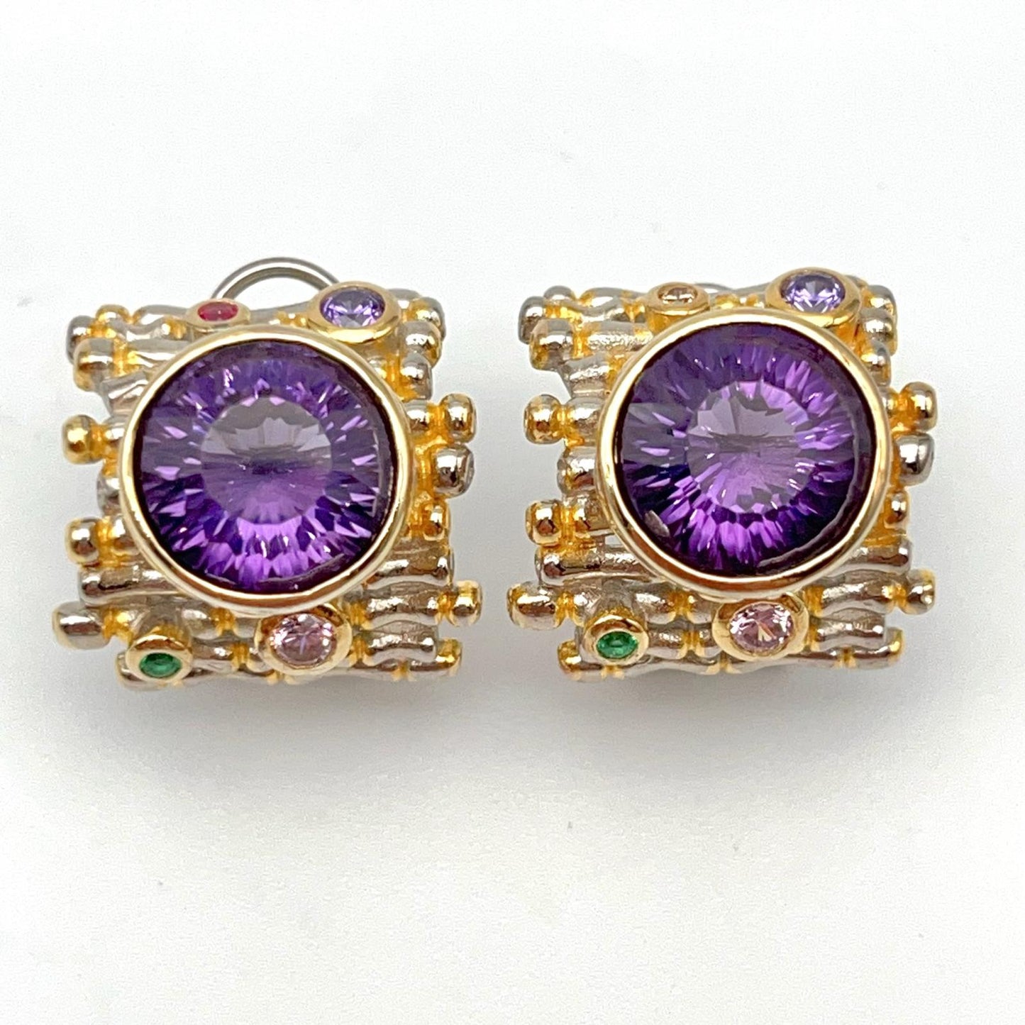Retro Wind. Earring of Amethyst in Silver. Round. Multi-color Zircon