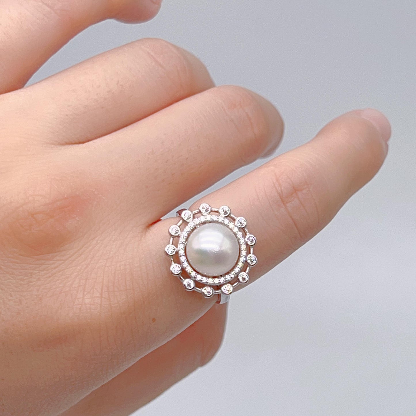 Retro Wind. Freshwater Pearl Earrings and Ring Set in silver 925. Round Spark 02