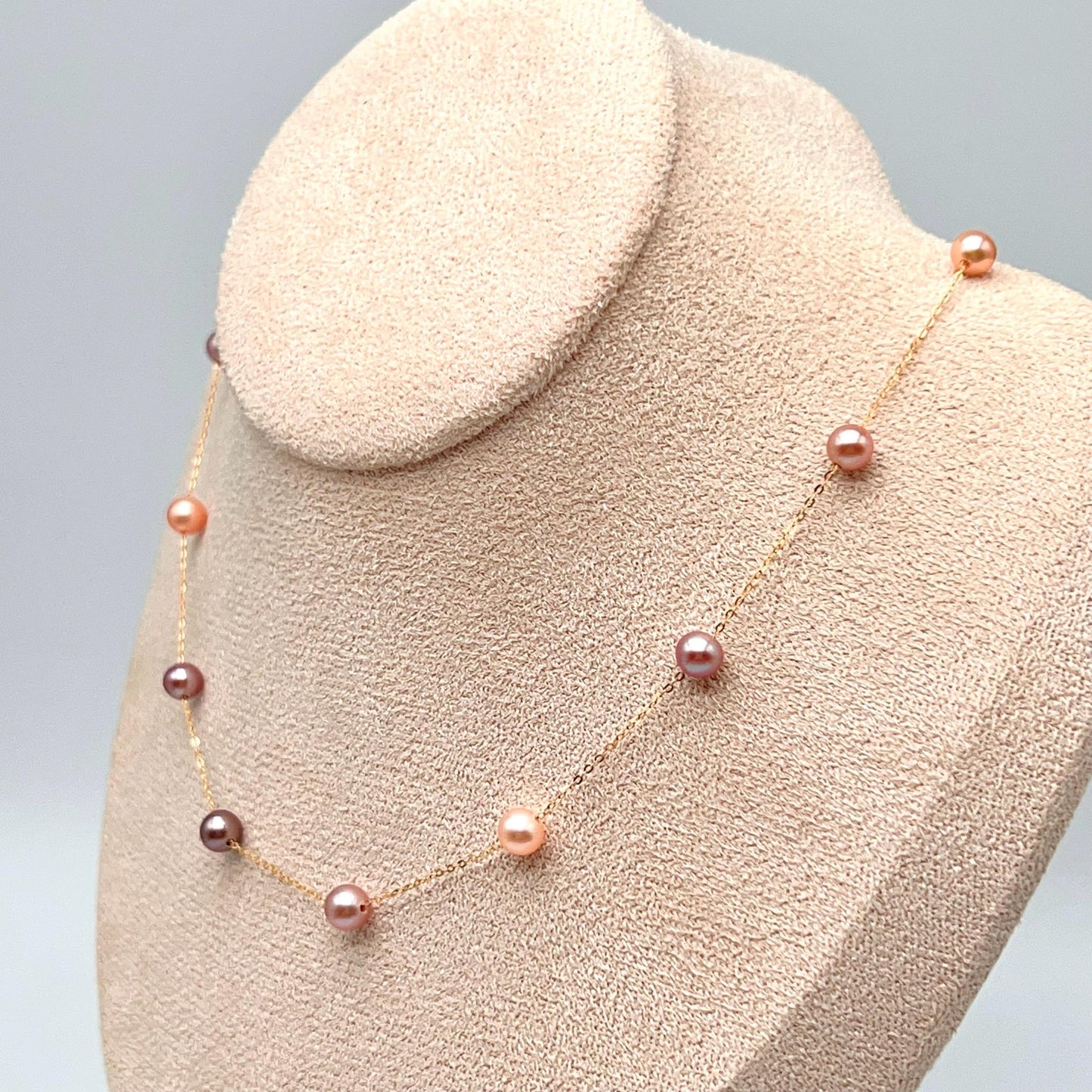 Star Light . Multi-color Freshwater Pearl Necklace in Gold 18K