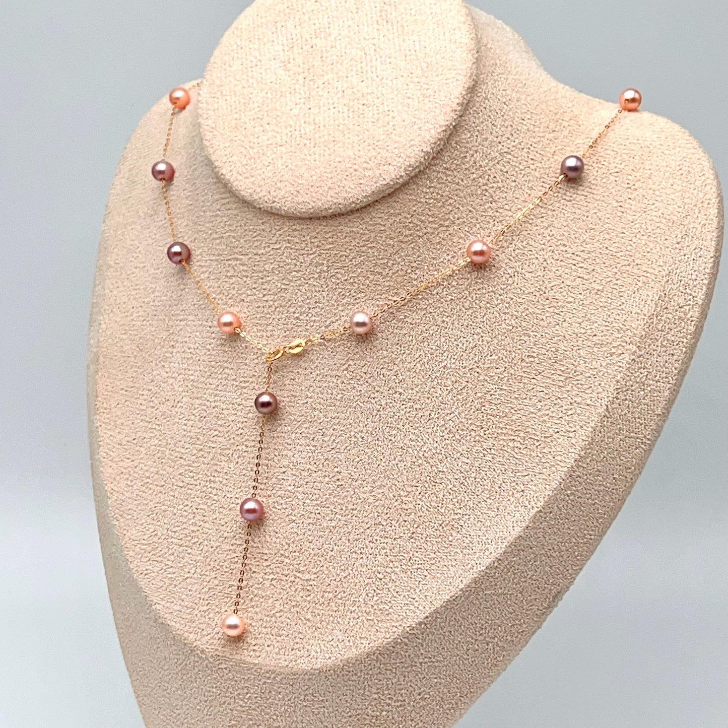 Star Light . Multi-color Freshwater Pearl Necklace in Gold 18K