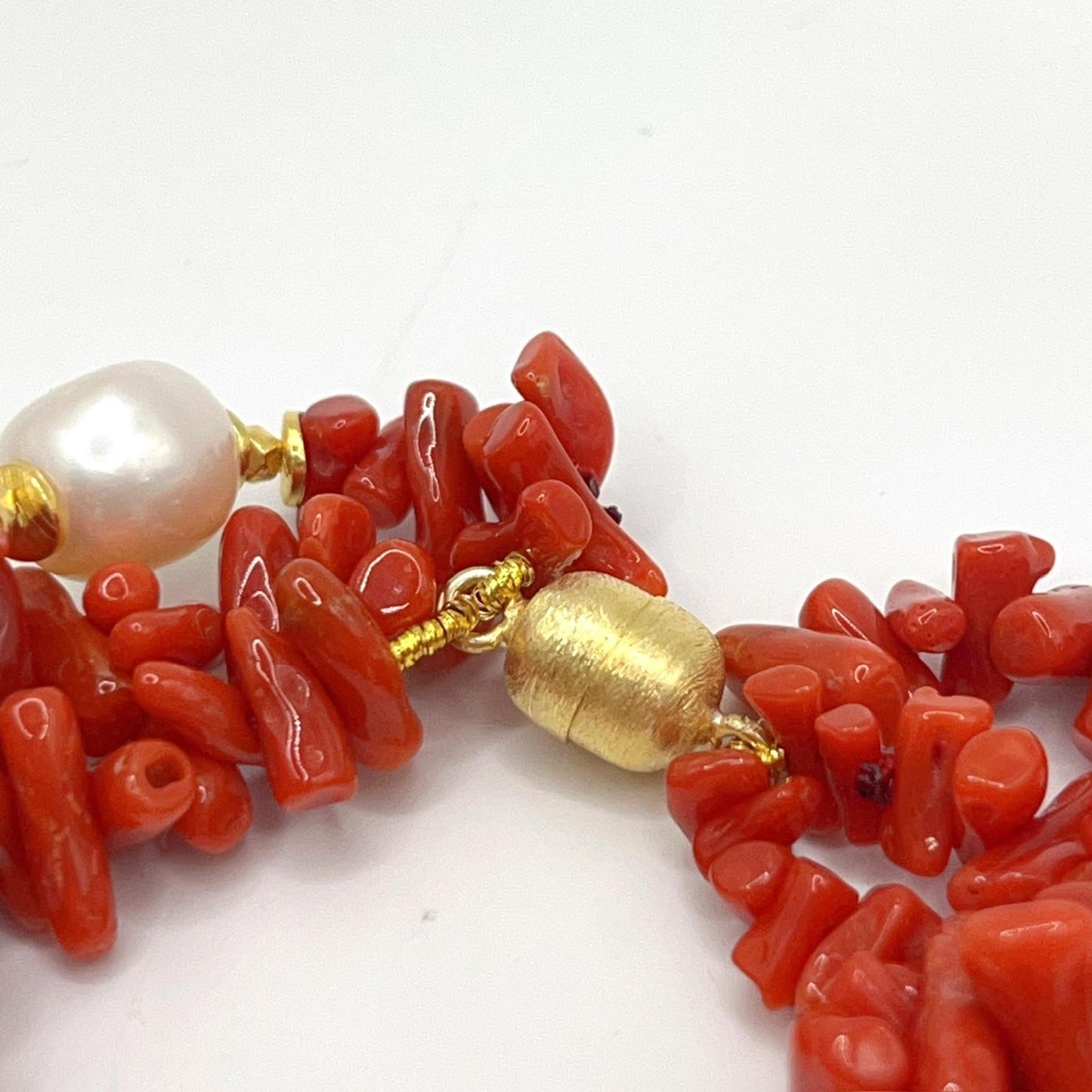 Italian Artisan Collection. Coral & Pearl Bracelet in Silver 925 With Sea-Inspired Elements