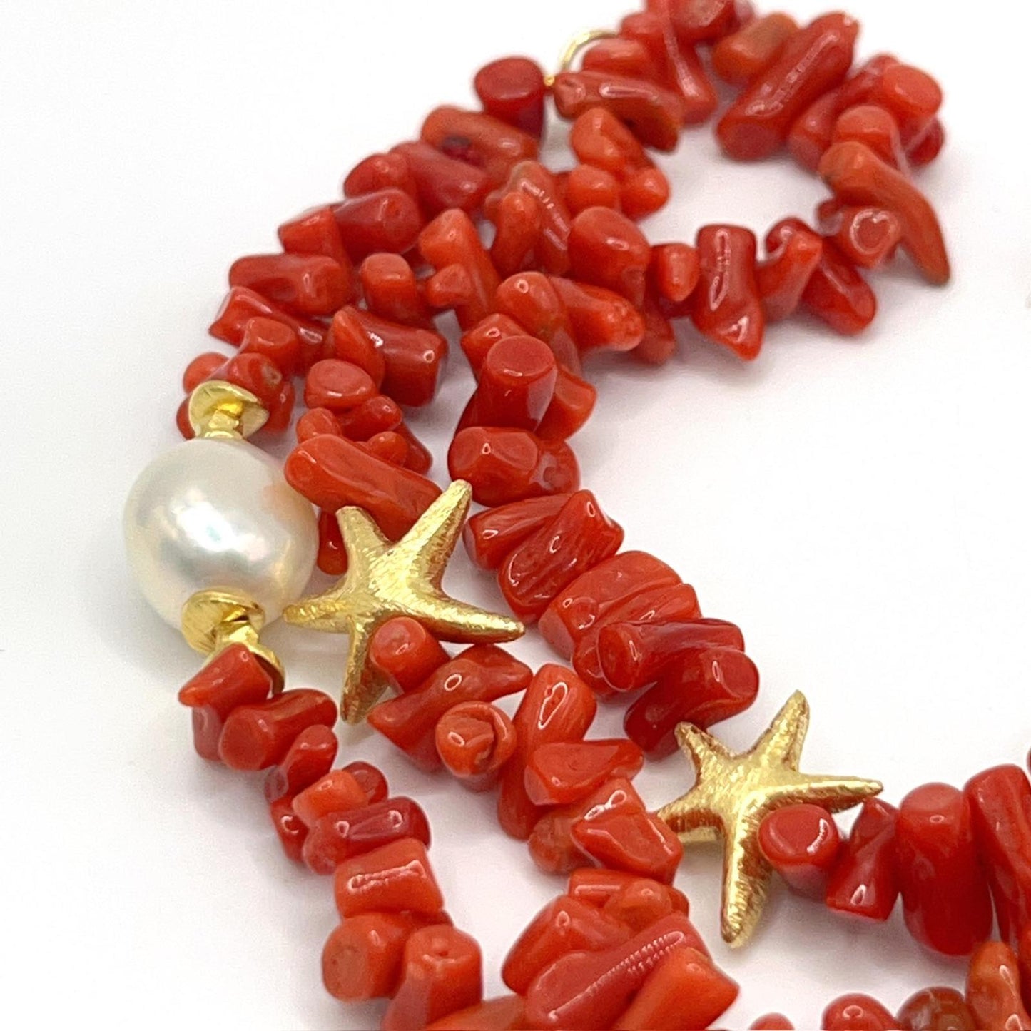 Italian Artisan Collection. Coral & Pearl Bracelet in Silver 925 With Sea-Inspired Elements