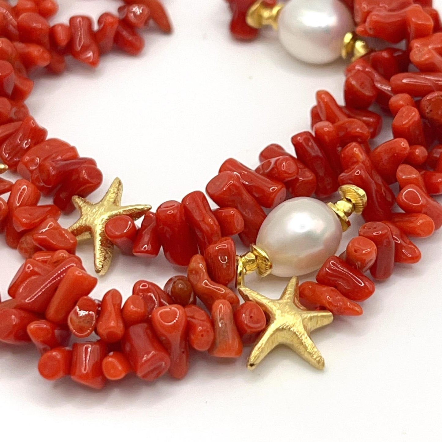 Italian Artisan Collection. Coral & Pearl Bracelet in Silver 925 With Sea-Inspired Elements