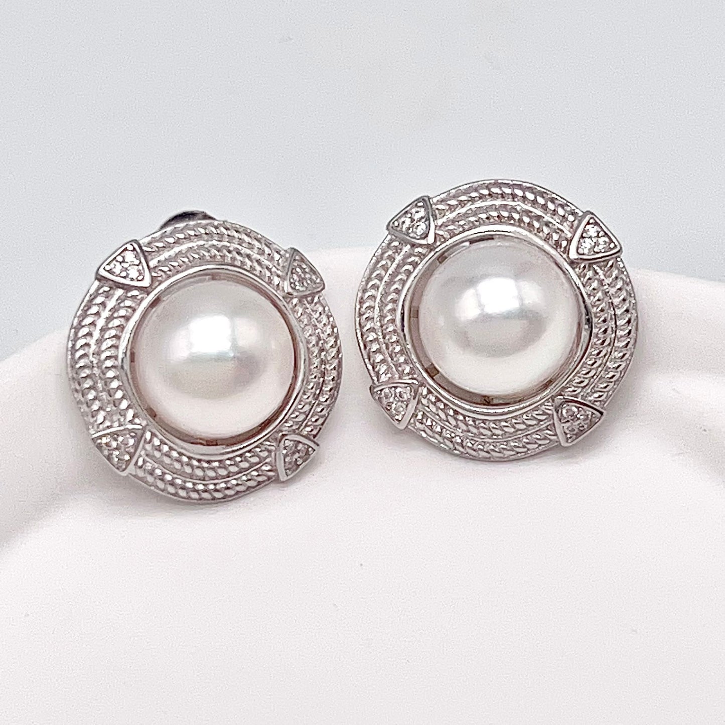Retro Wind . Set of Pearl Earrings & Necklace in Silver 925 . Rope Button