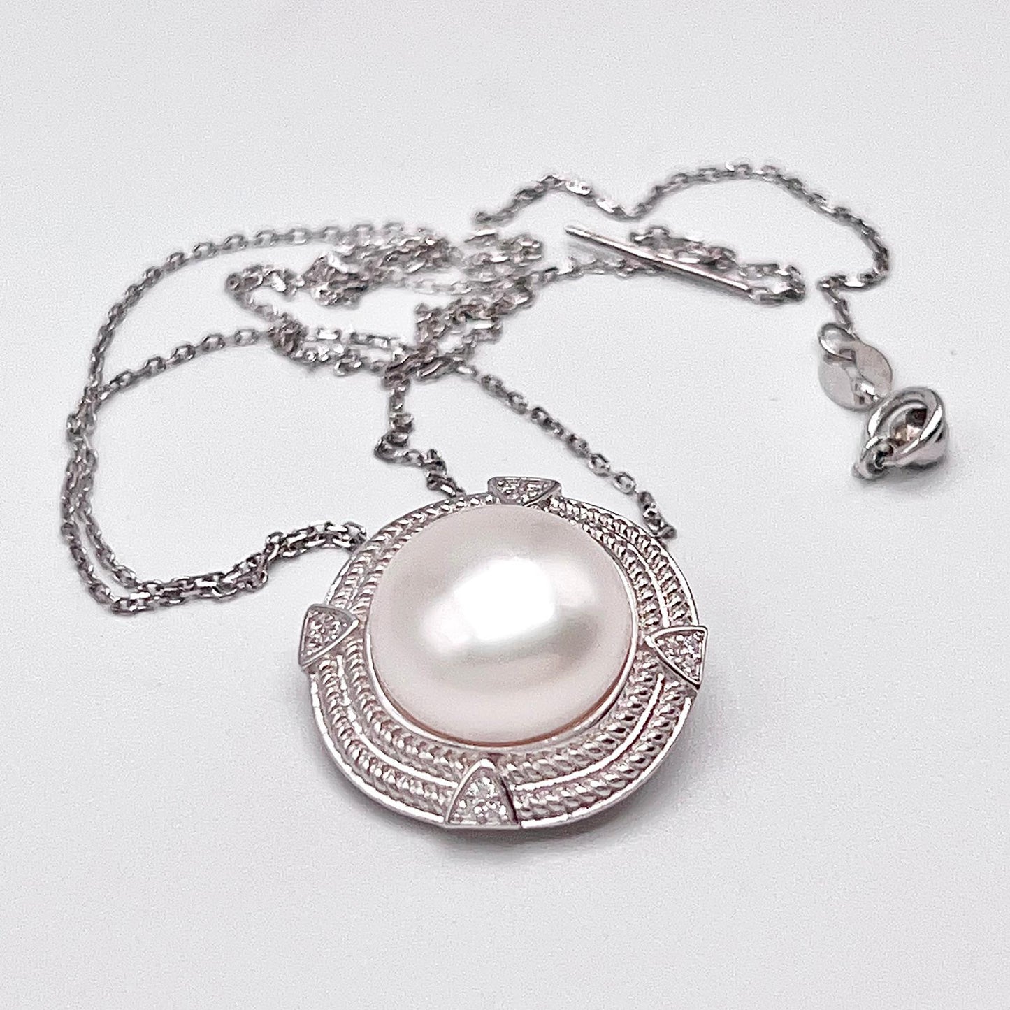 Retro Wind . Set of Pearl Earrings & Necklace in Silver 925 . Rope Button