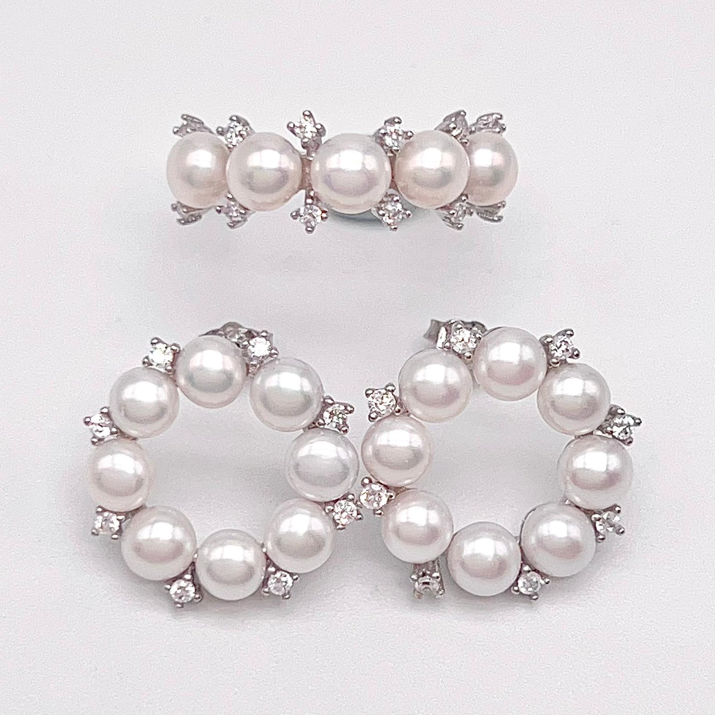 Antique Impression. Multi-pearl Ring and Earrings Set in Silver 925. Wreath