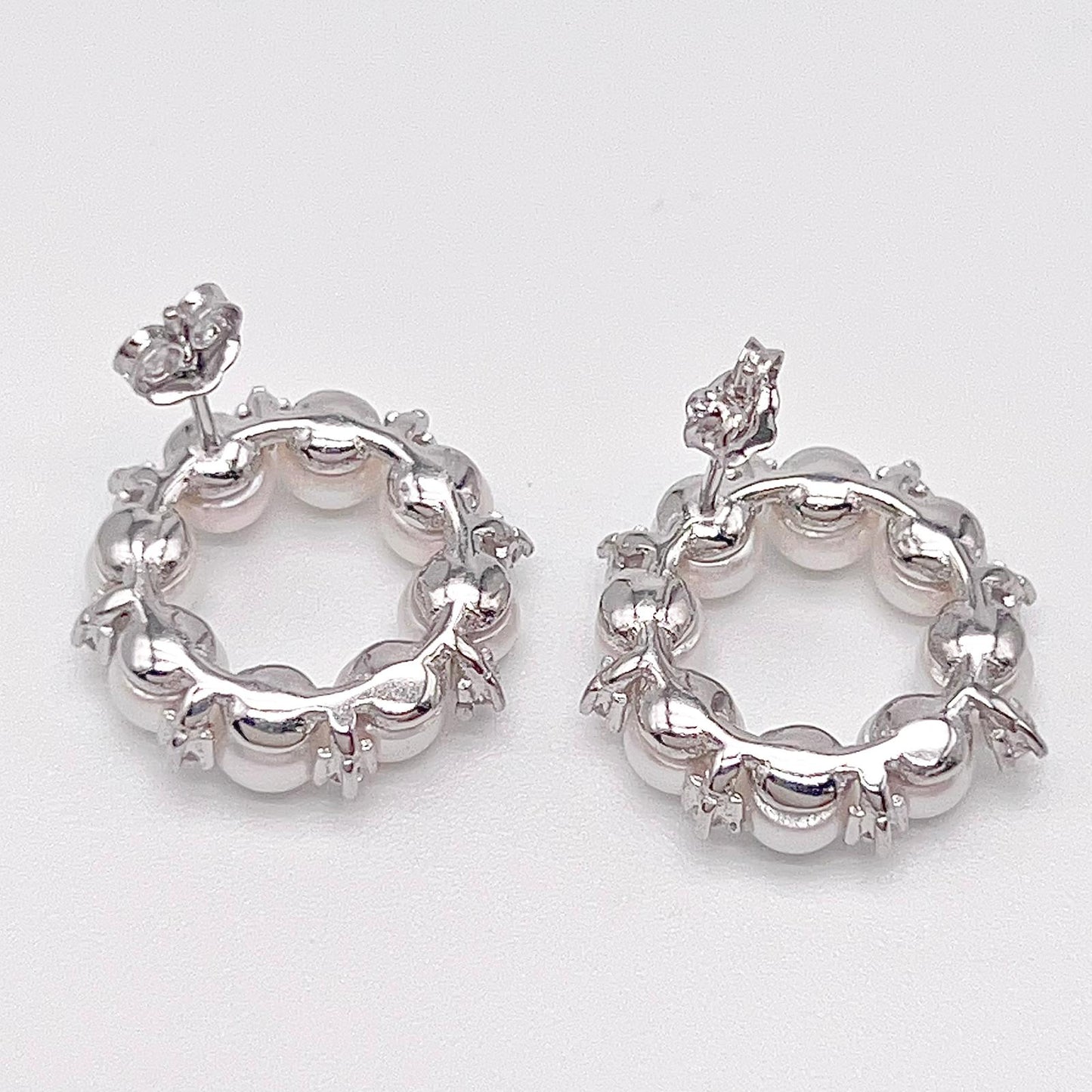 Antique Impression. Multi-pearl Ring and Earrings Set in Silver 925. Wreath