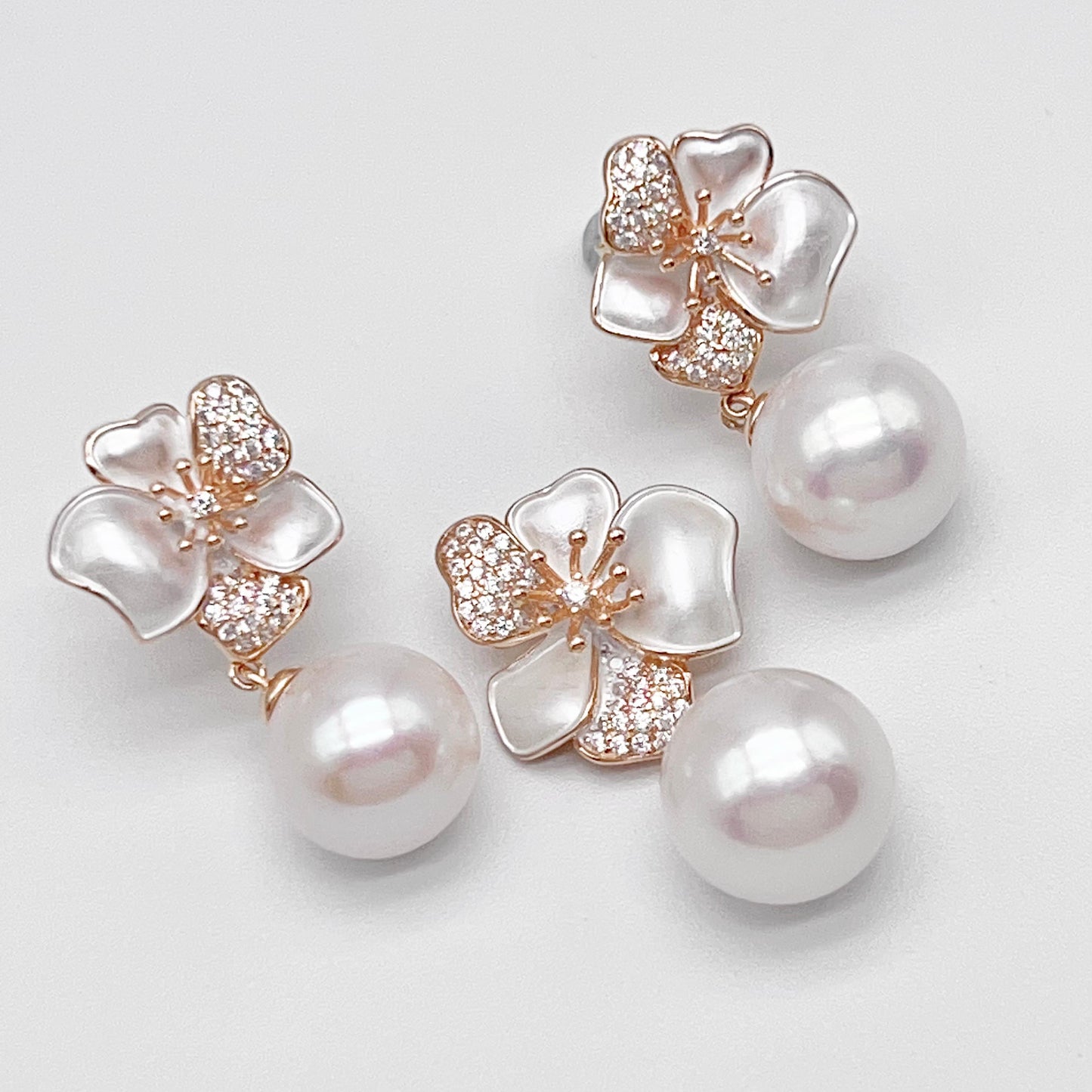 Contemporary Cocktail. Top Quality Pearl Earring and Necklace Set in Silver 925. White Azalea