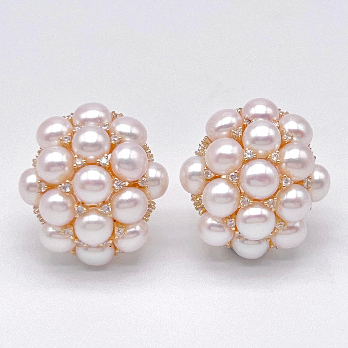Retro Wind. Freshwater Pearl Earring in silver 925. pearl Basket