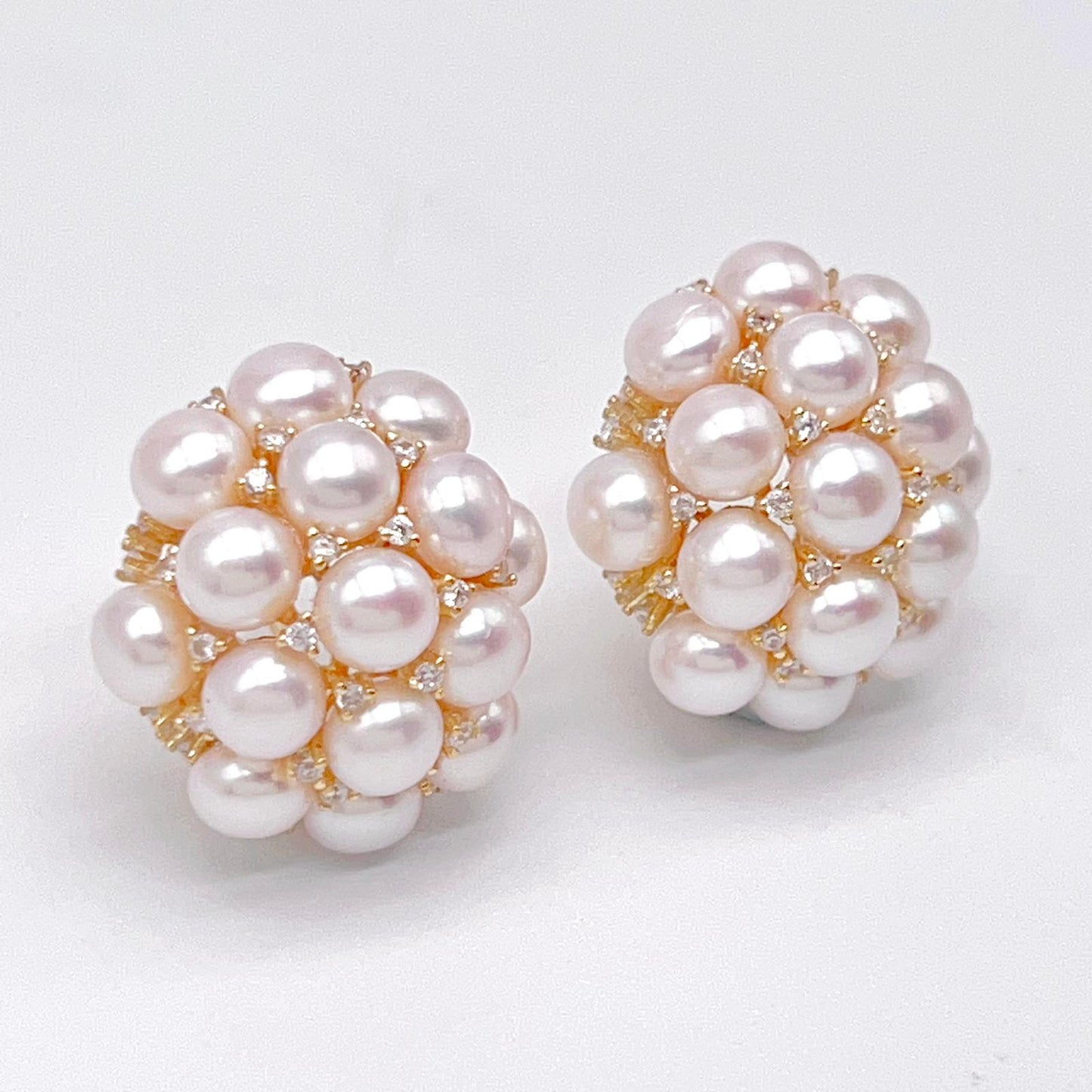 Retro Wind. Freshwater Pearl Earring in silver 925. pearl Basket