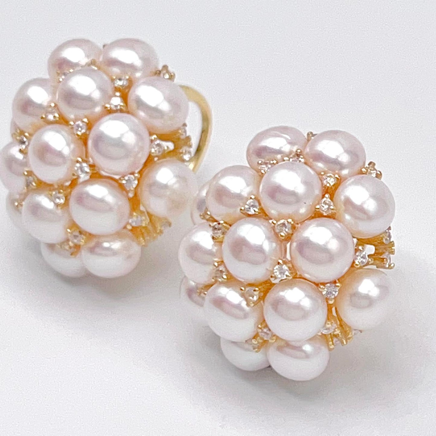 Retro Wind. Freshwater Pearl Earring in silver 925. pearl Basket