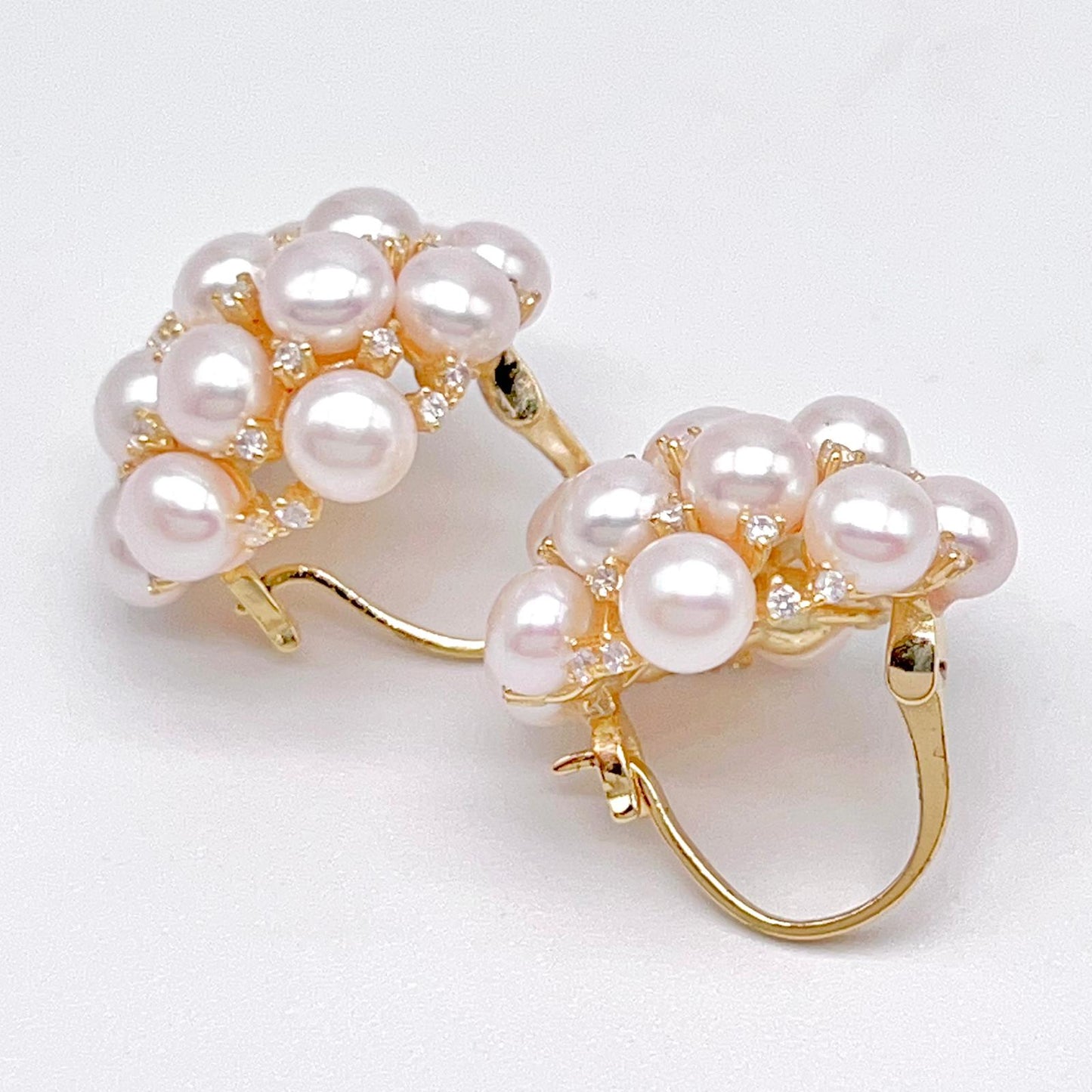 Retro Wind. Freshwater Pearl Earring in silver 925. pearl Basket