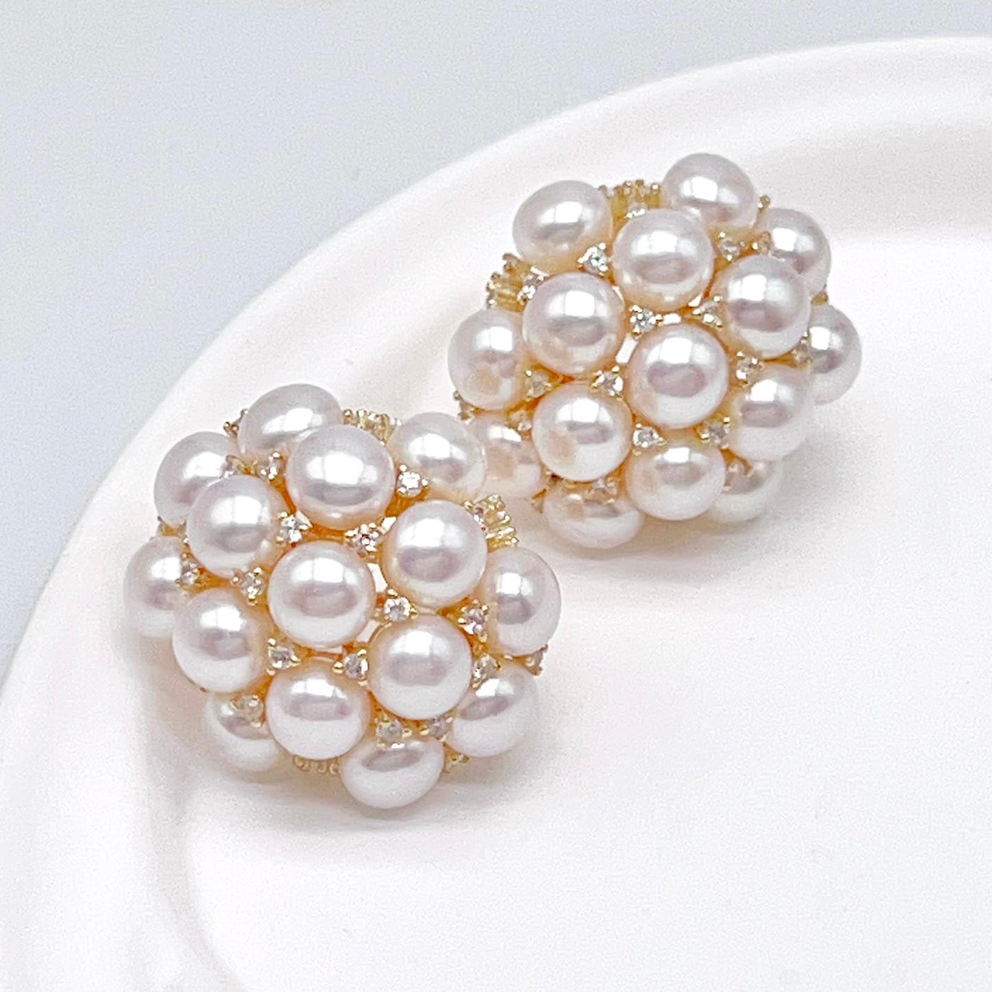 Retro Wind. Freshwater Pearl Earring in silver 925. pearl Basket