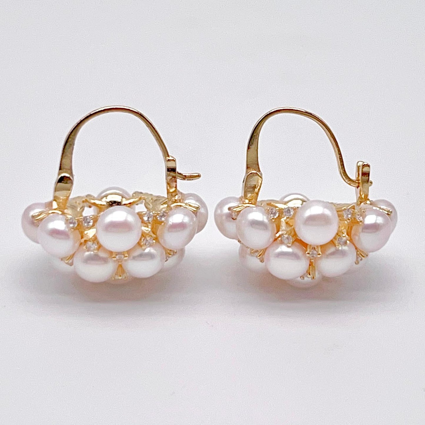Retro Wind. Freshwater Pearl Earring in silver 925. pearl Basket