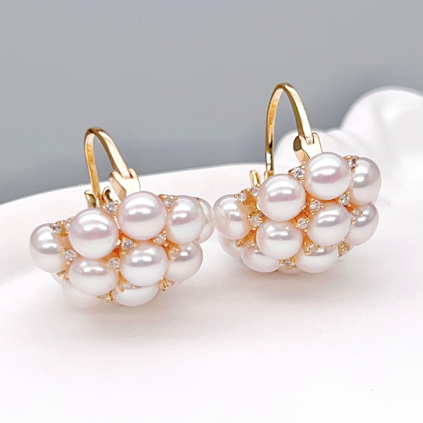 Retro Wind. Freshwater Pearl Earring in silver 925. pearl Basket