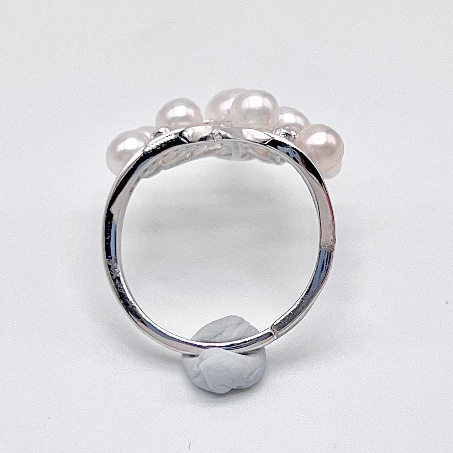 Retro Wind. Freshwater Pearl Earring and ring Set in silver 925. 5 pearl swing & crown ring