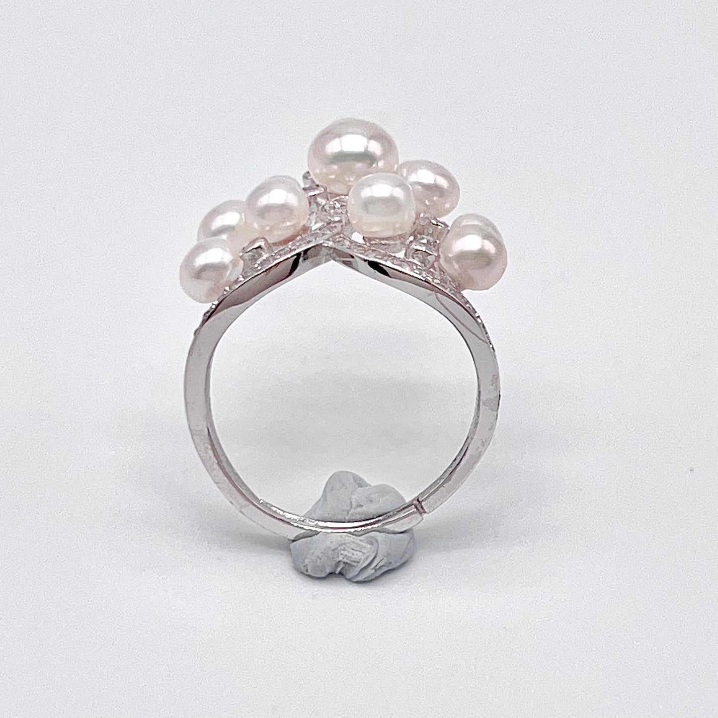Retro Wind. Freshwater Pearl Earring and ring Set in silver 925. 5 pearl swing & crown ring