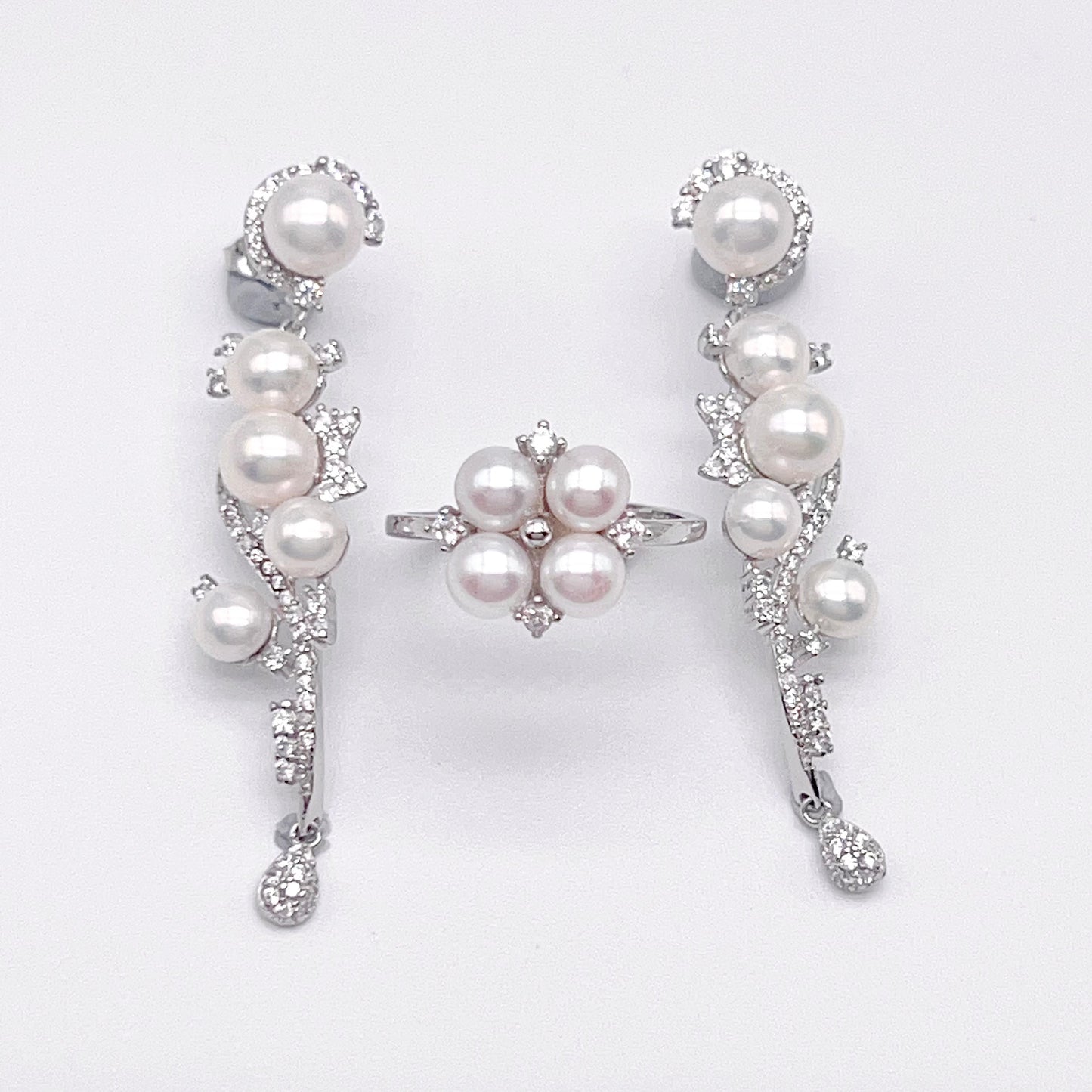 Retro Wind. Freshwater Pearl Earring and Ring Set in silver 925. Pearl bean